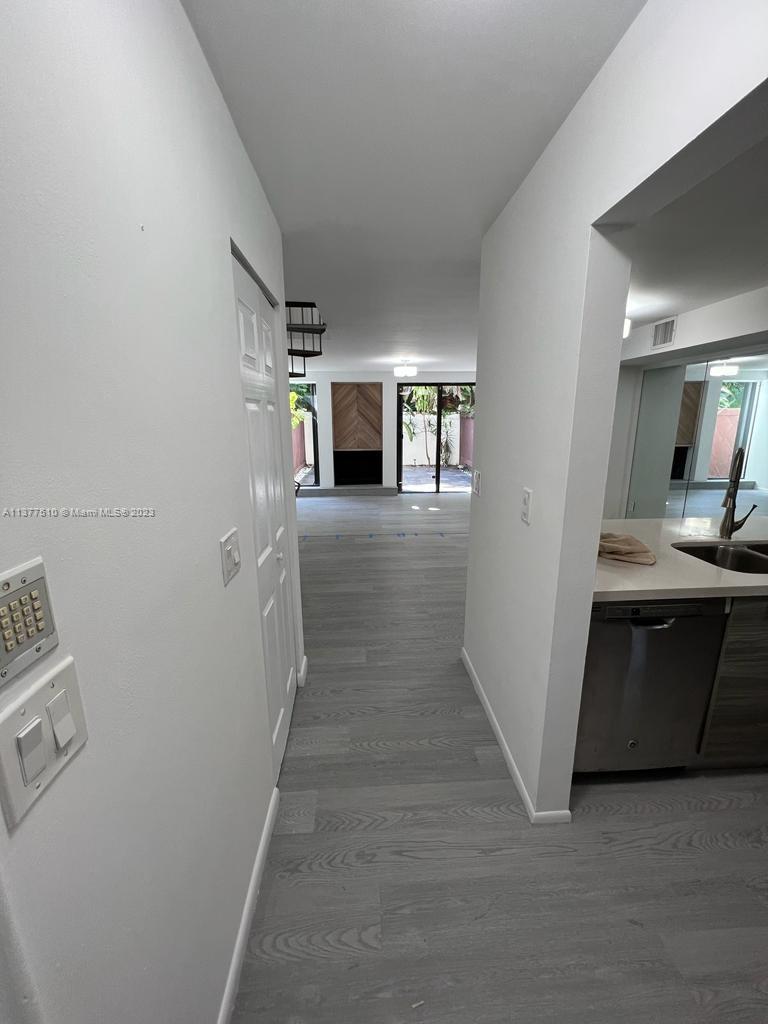 BRICKELLS FLAGLER - Residential Lease