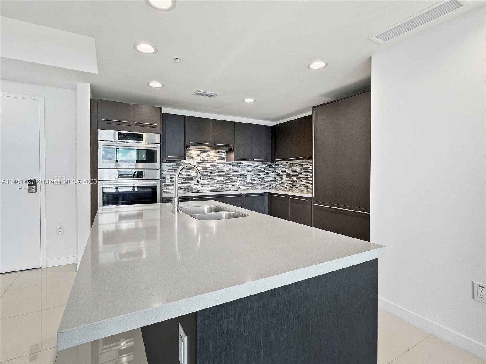 MIDTOWN DORAL CONDO 4 - Residential Lease