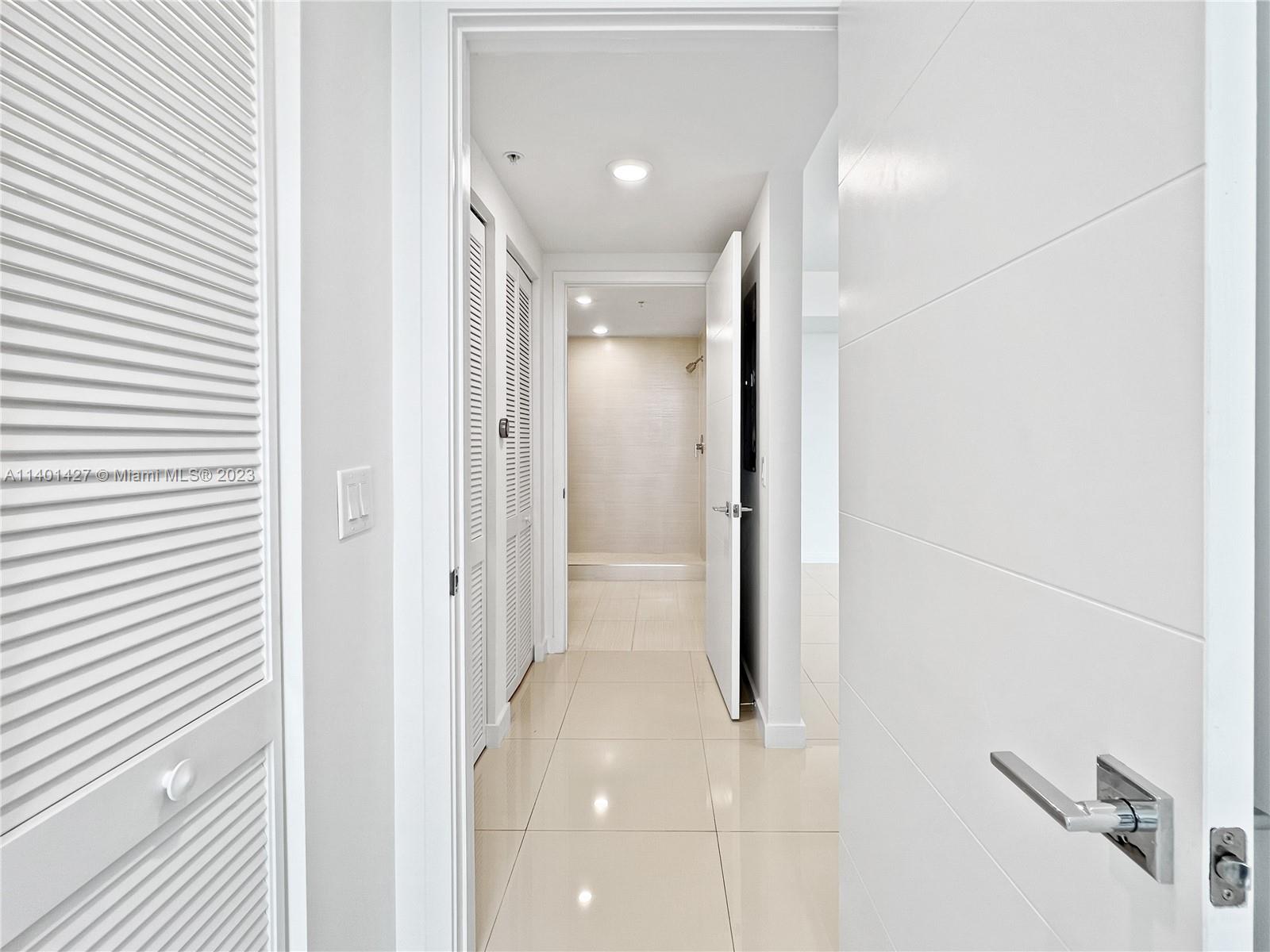 MIDTOWN DORAL CONDO 4 - Residential Lease