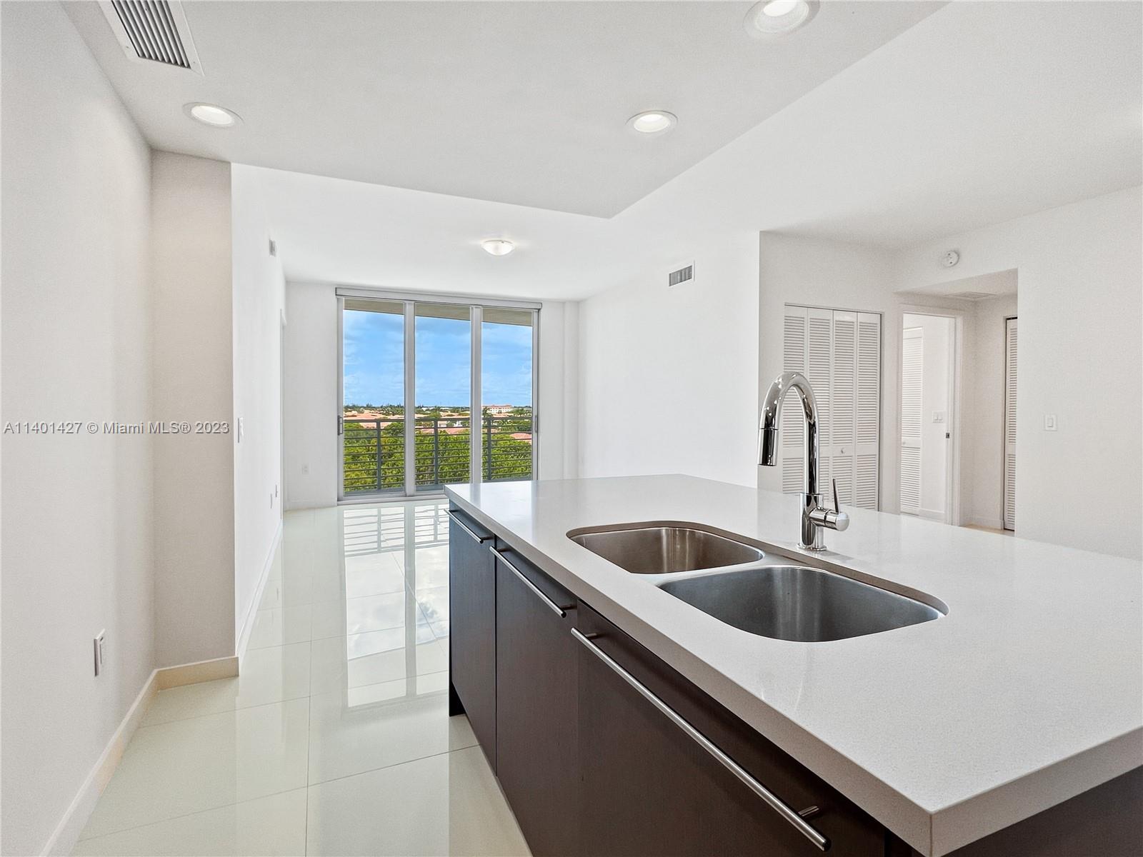 MIDTOWN DORAL CONDO 4 - Residential Lease