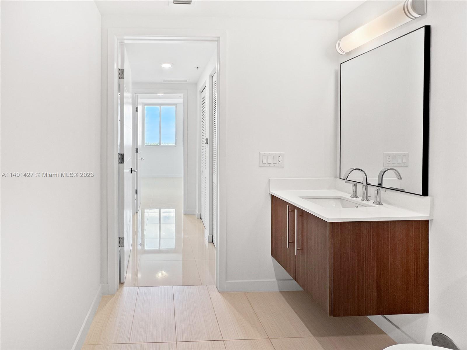 MIDTOWN DORAL CONDO 4 - Residential Lease