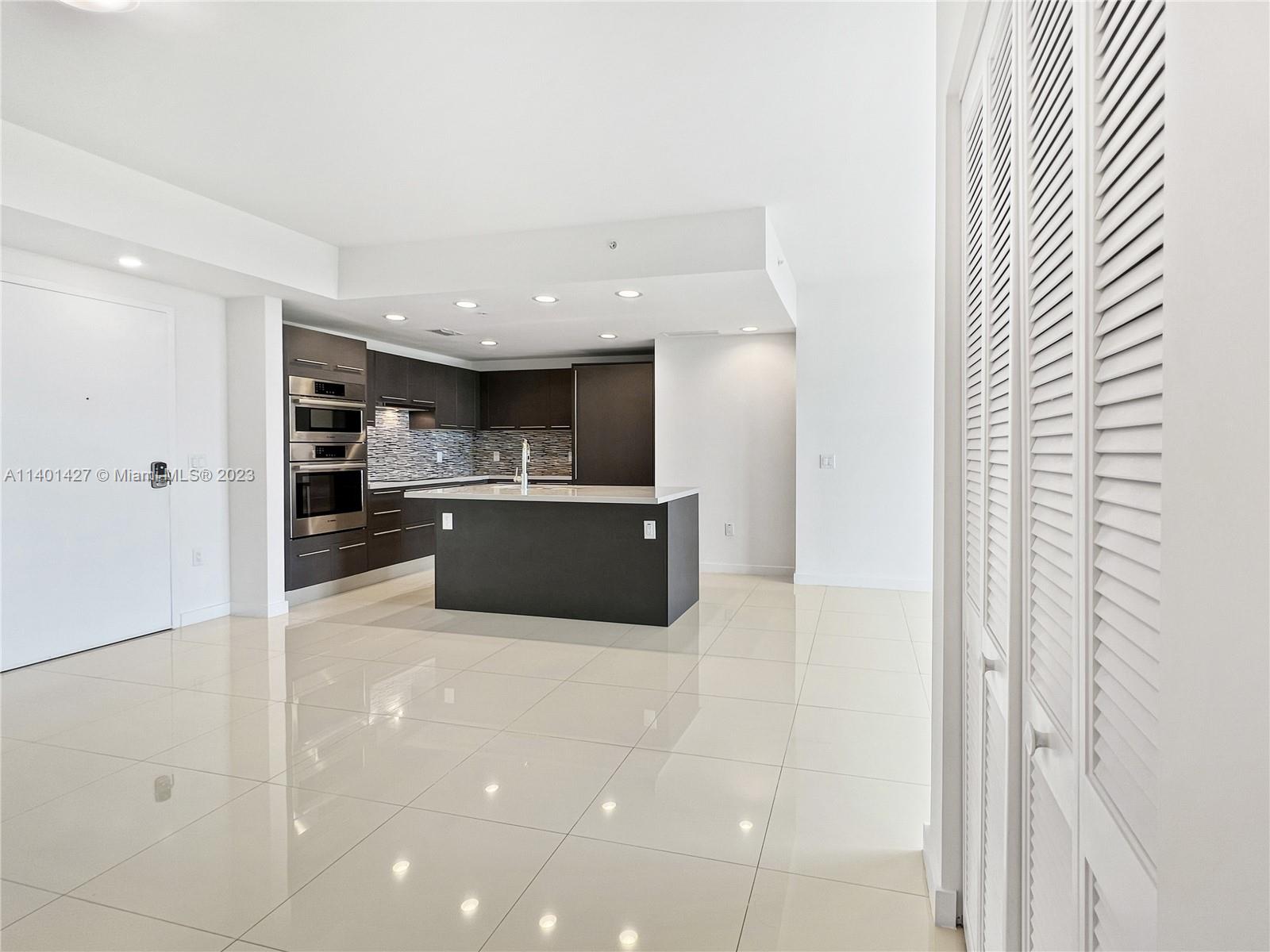 MIDTOWN DORAL CONDO 4 - Residential Lease