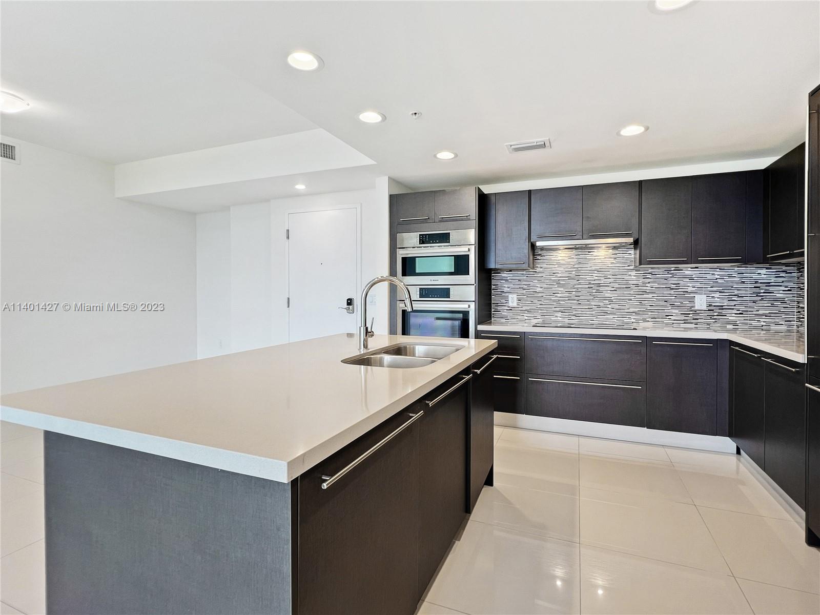 MIDTOWN DORAL CONDO 4 - Residential Lease