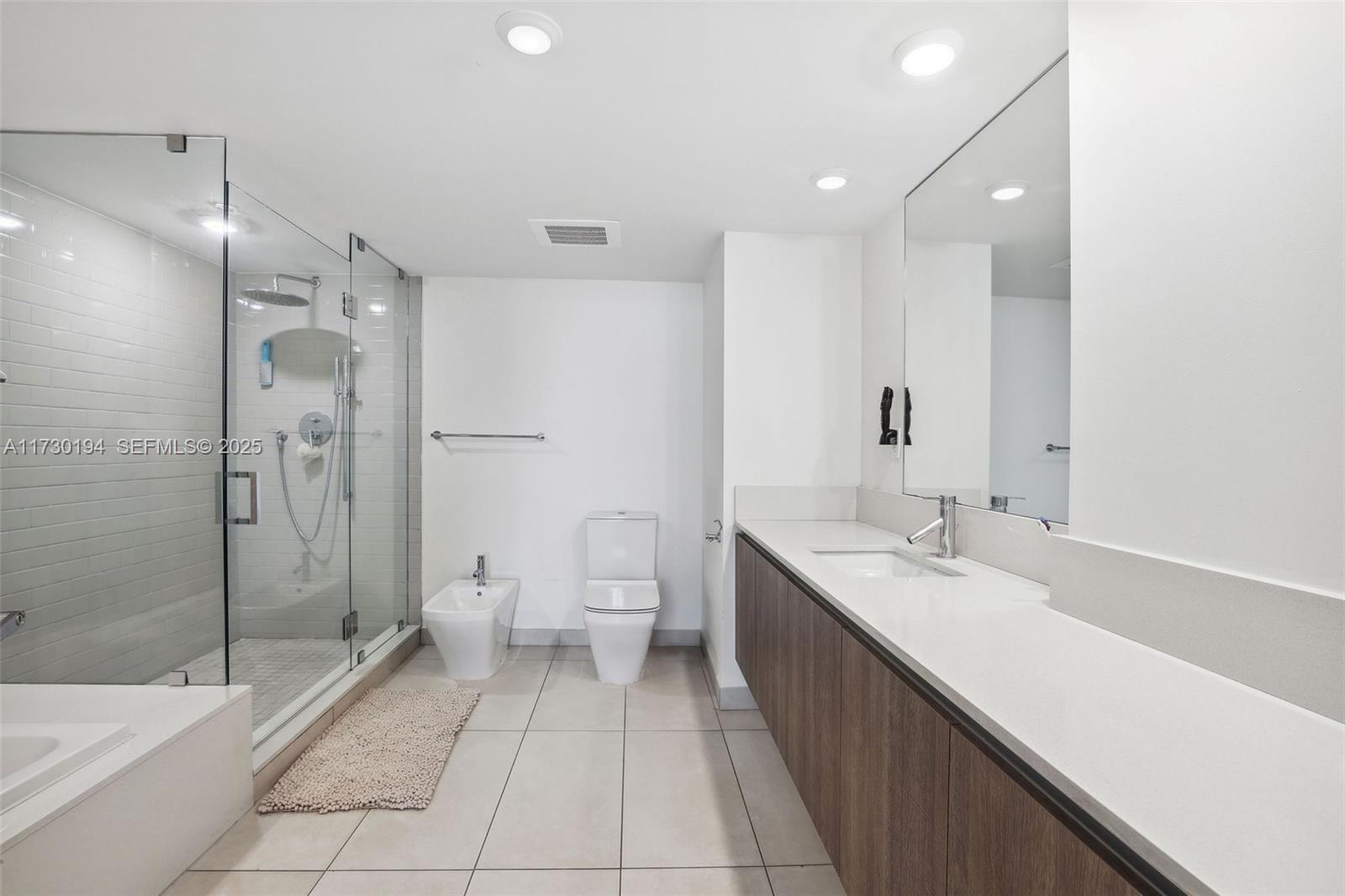 BAY HARBOR CLUB CONDO - Residential