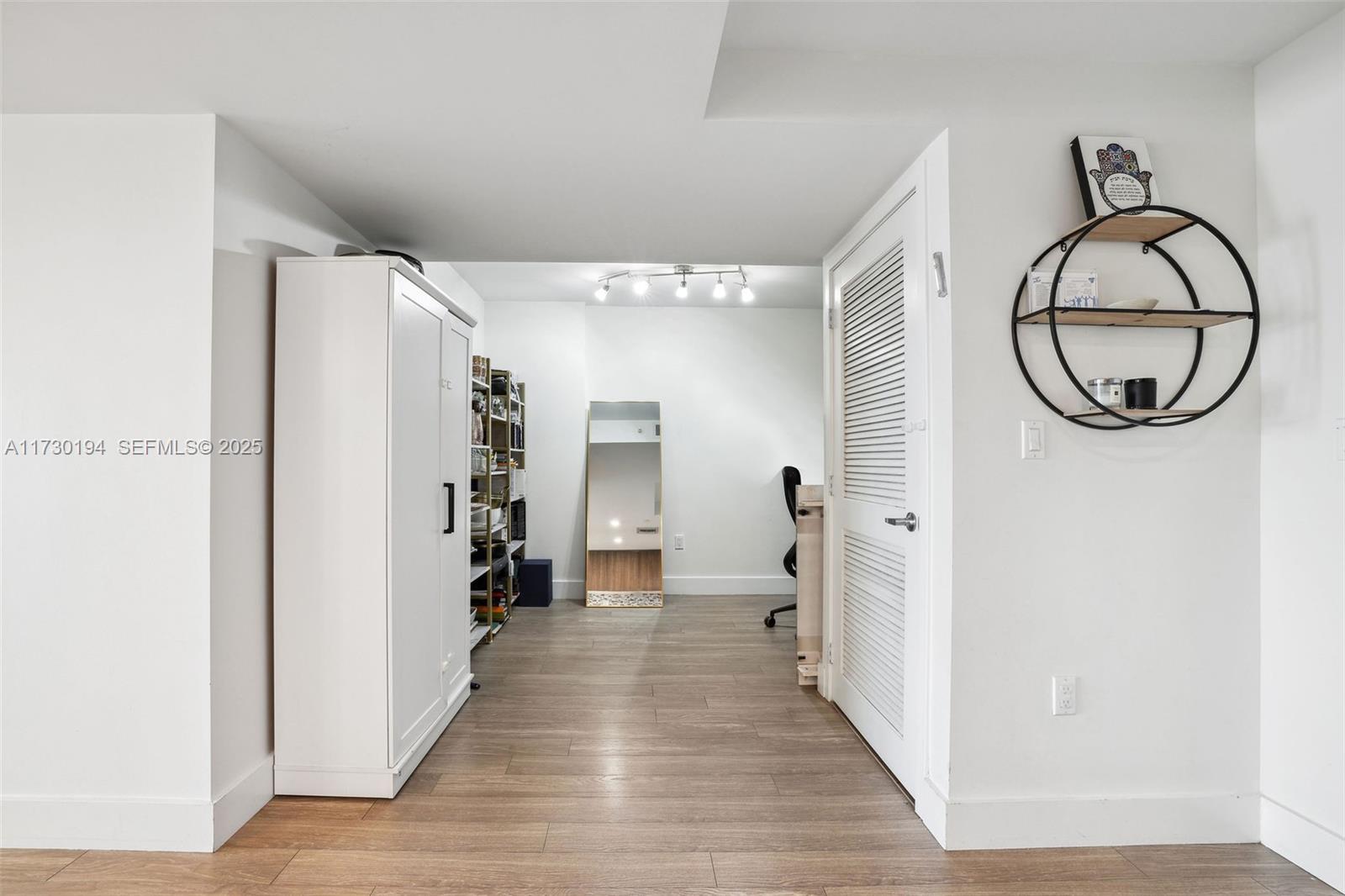 BAY HARBOR CLUB CONDO - Residential