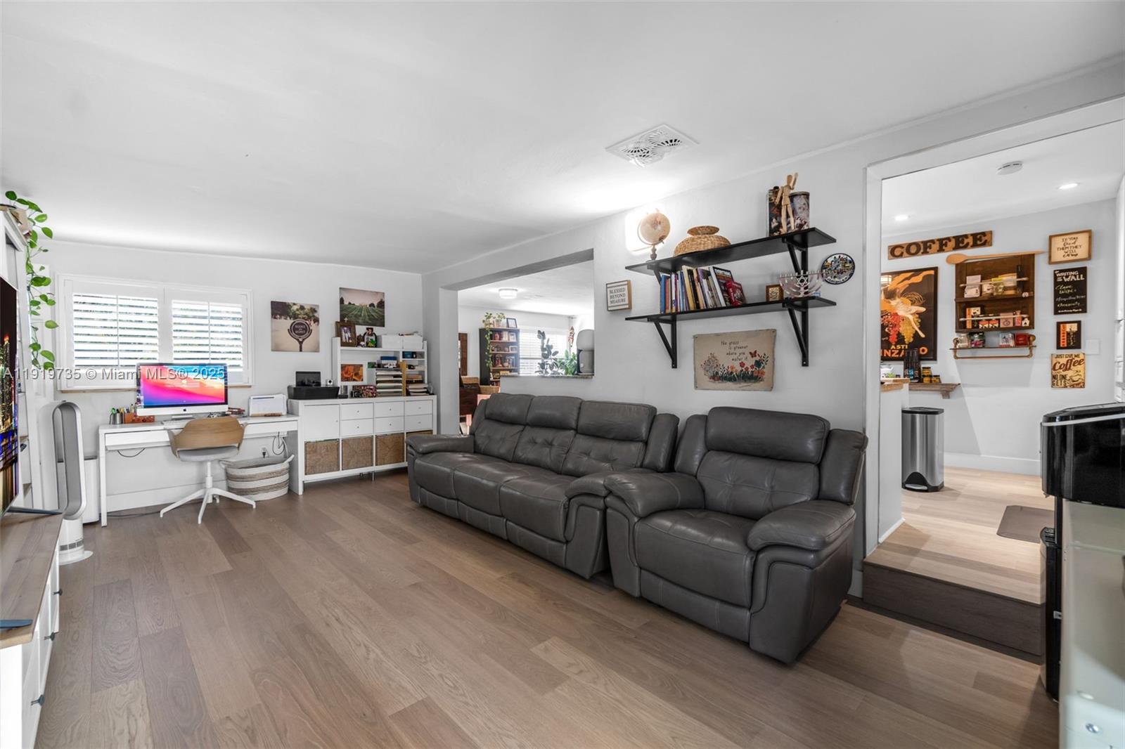 BENSON MANOR - Residential