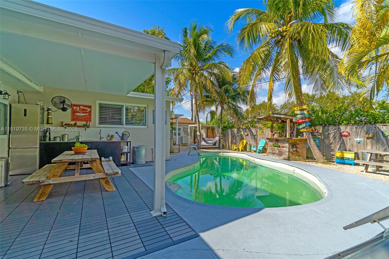 BENSON MANOR - Residential