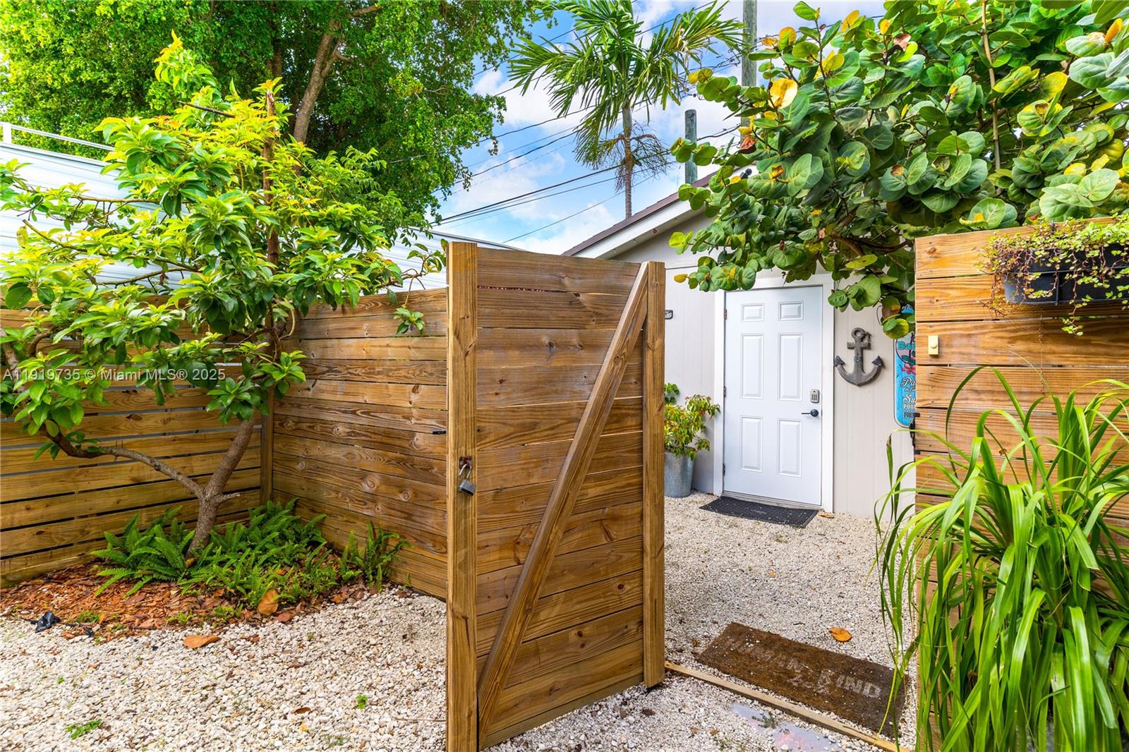 BENSON MANOR - Residential