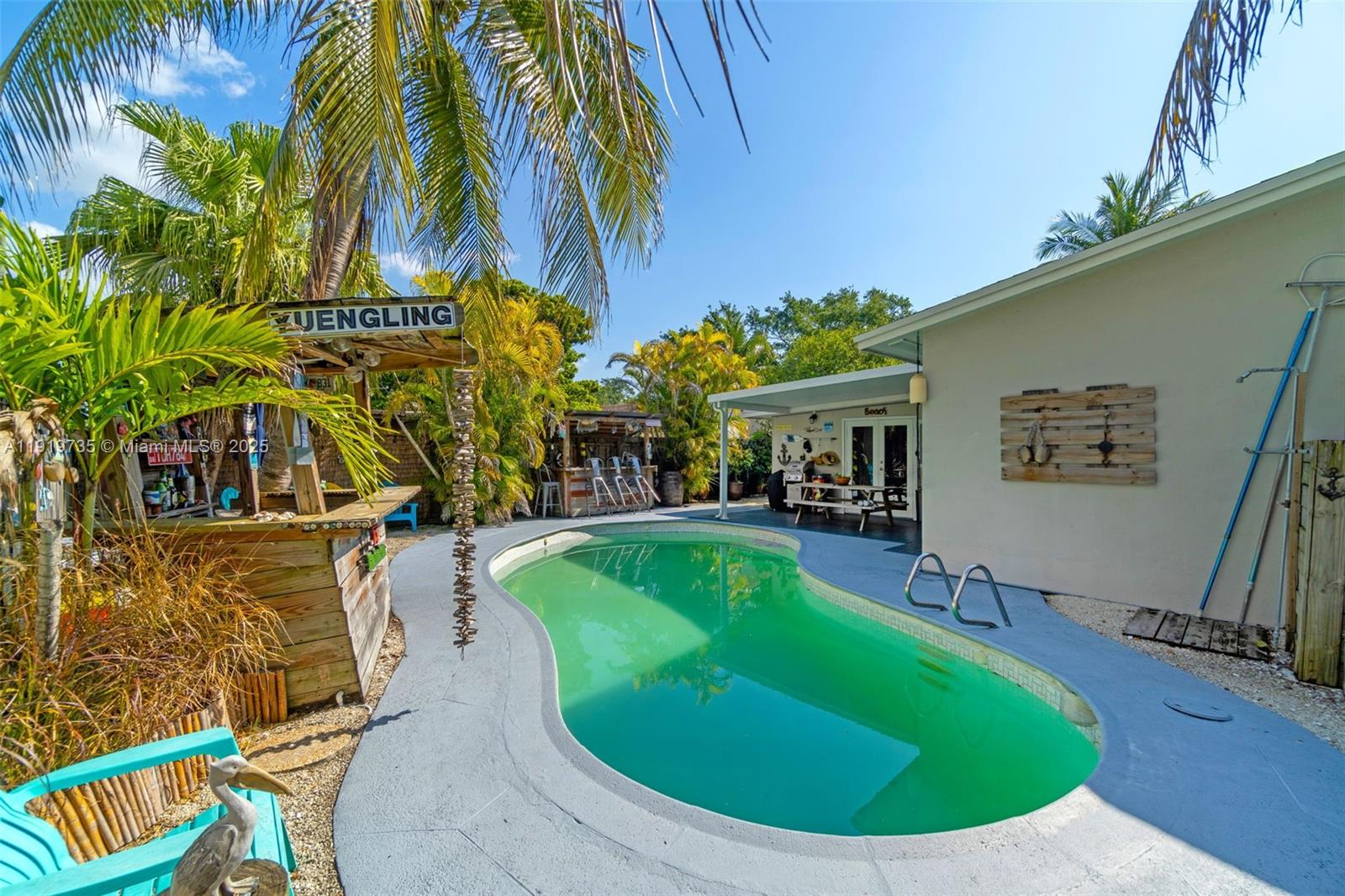 BENSON MANOR - Residential