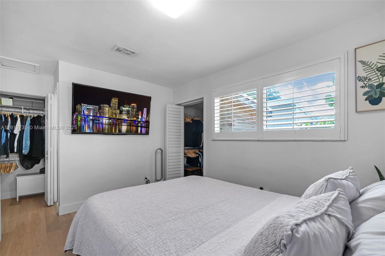 BENSON MANOR - Residential