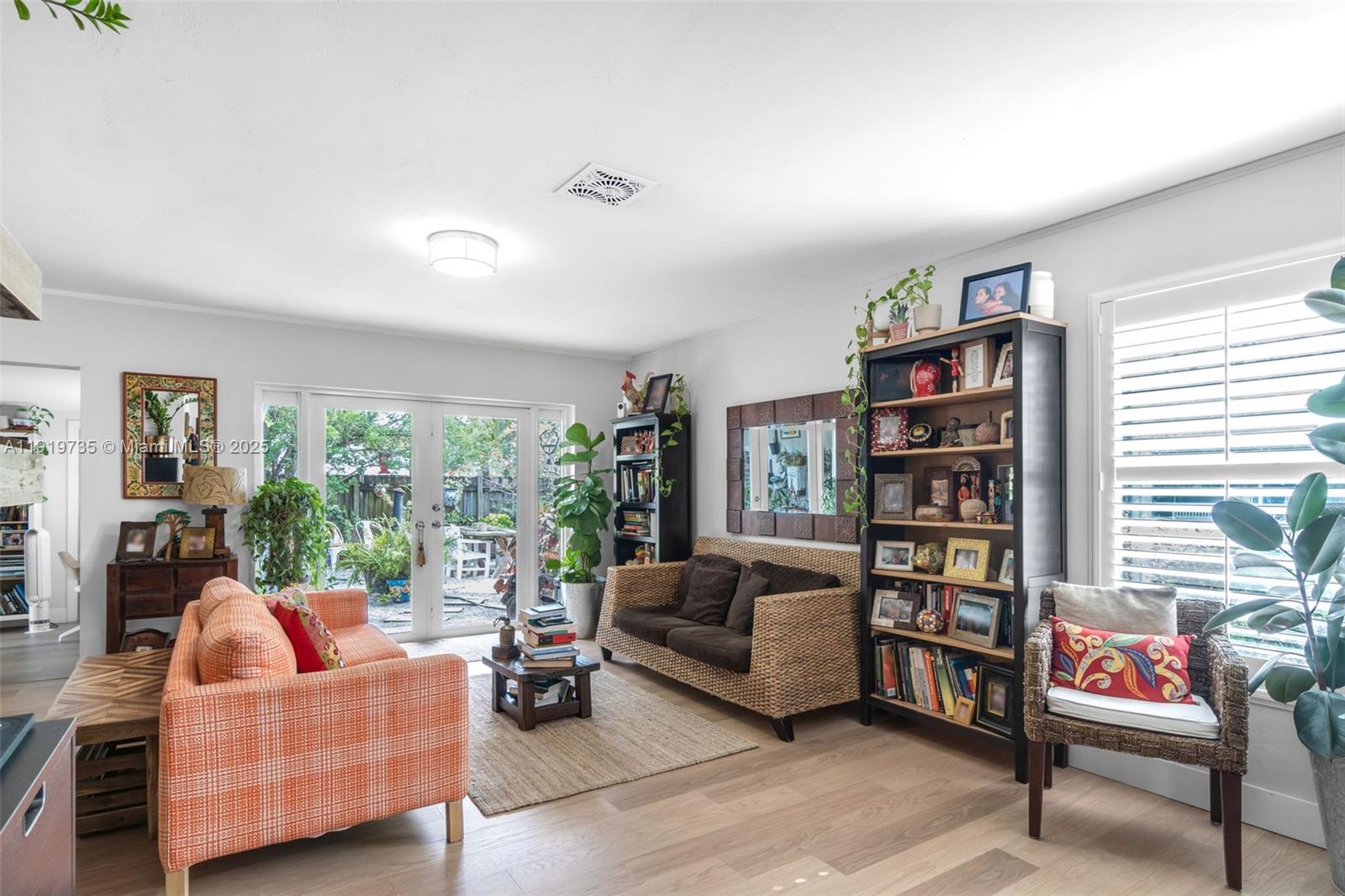 BENSON MANOR - Residential