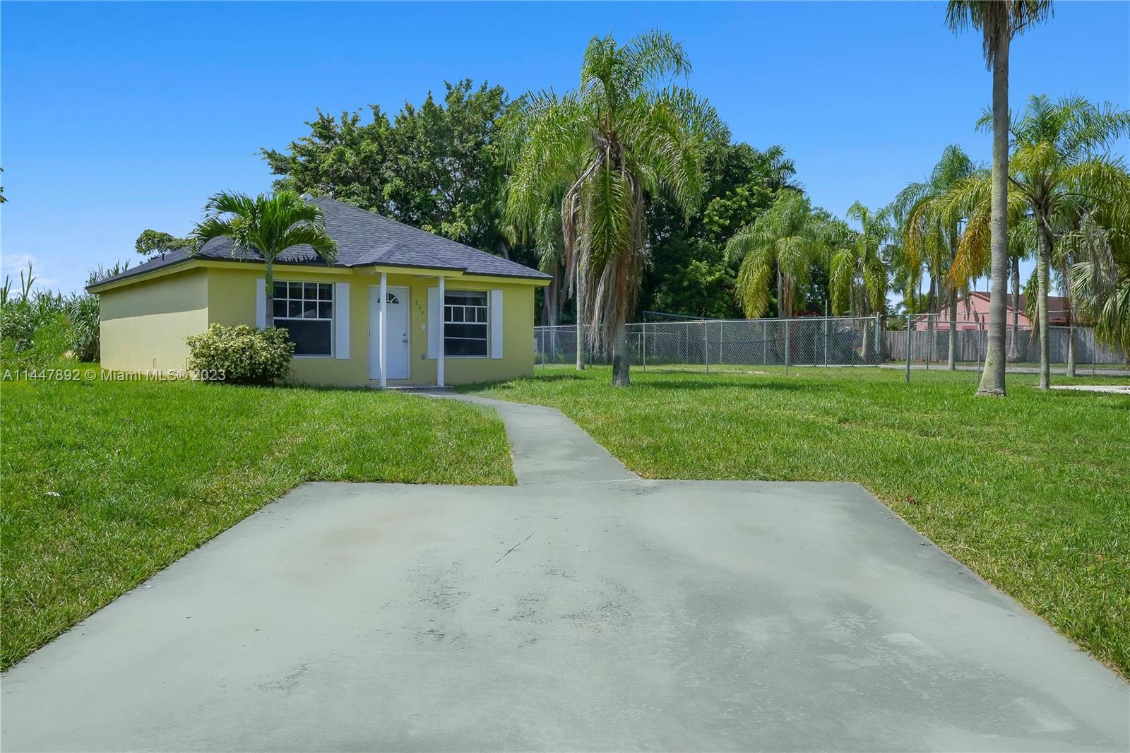 VILLAS OF PALM BAY - Residential