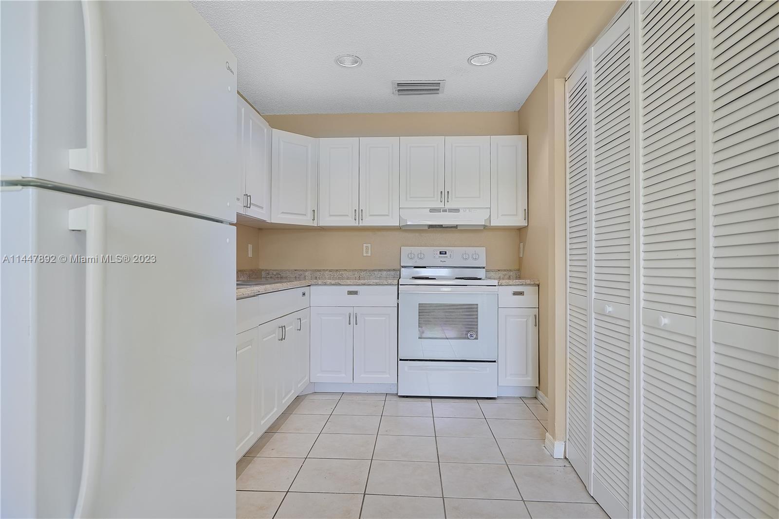 VILLAS OF PALM BAY - Residential