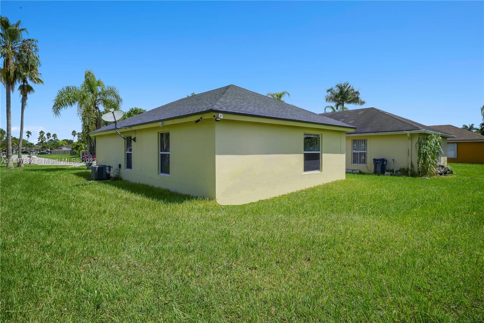 VILLAS OF PALM BAY - Residential