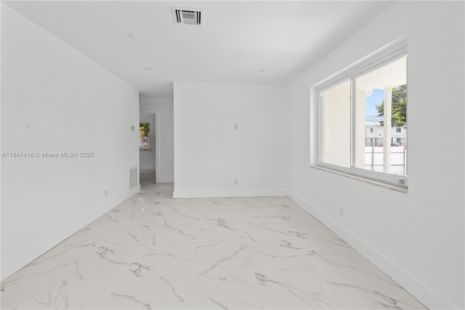 RIDGE CREST - Residential