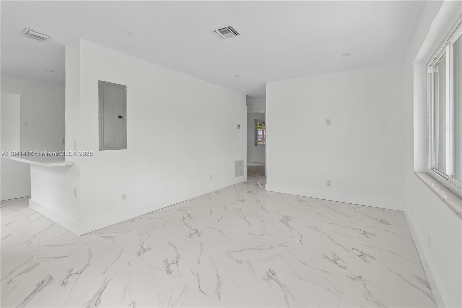 RIDGE CREST - Residential