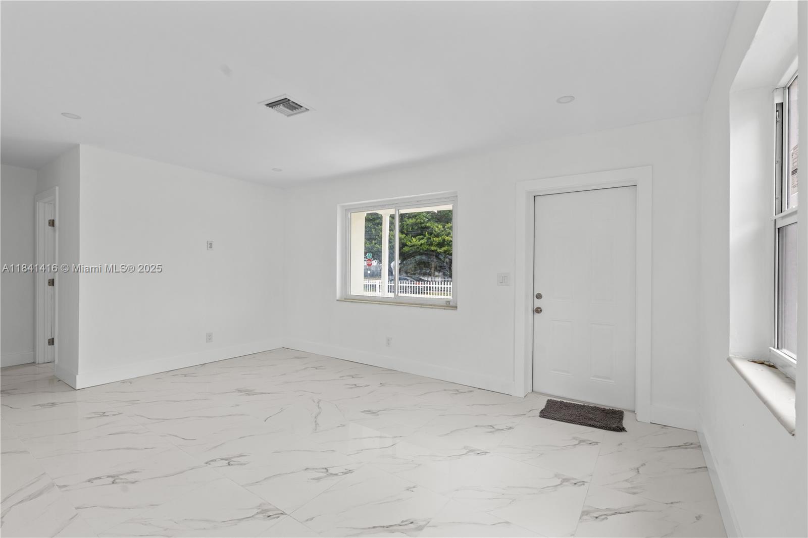 RIDGE CREST - Residential