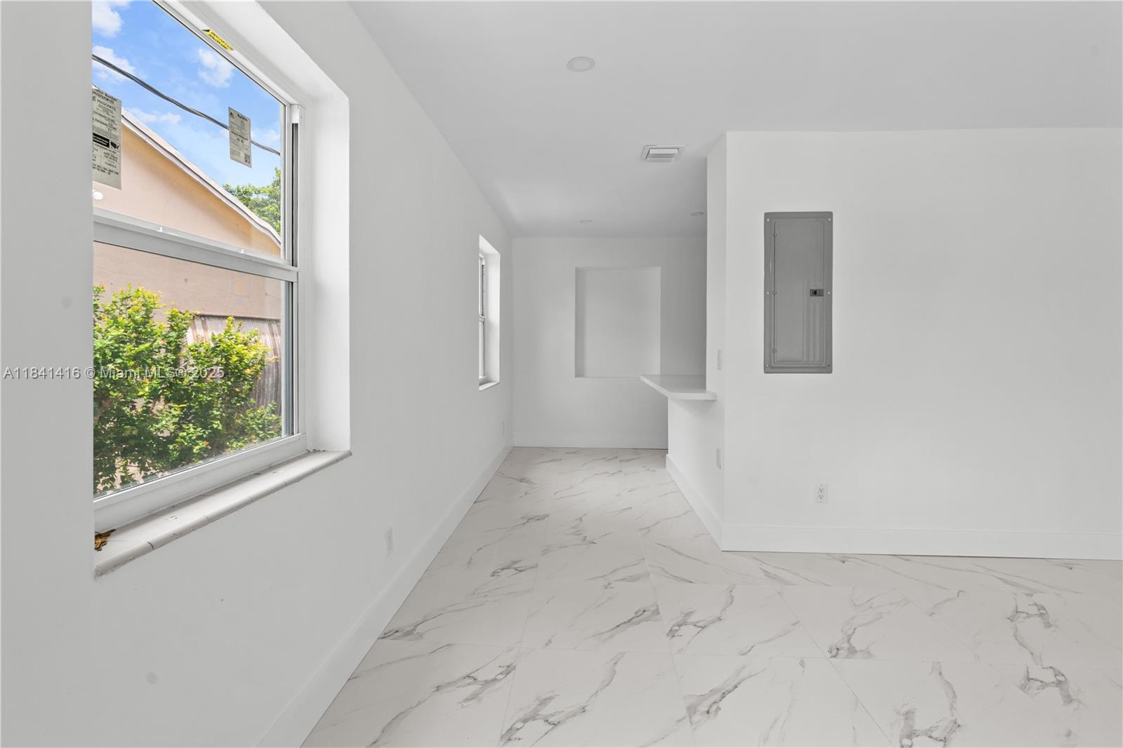 RIDGE CREST - Residential