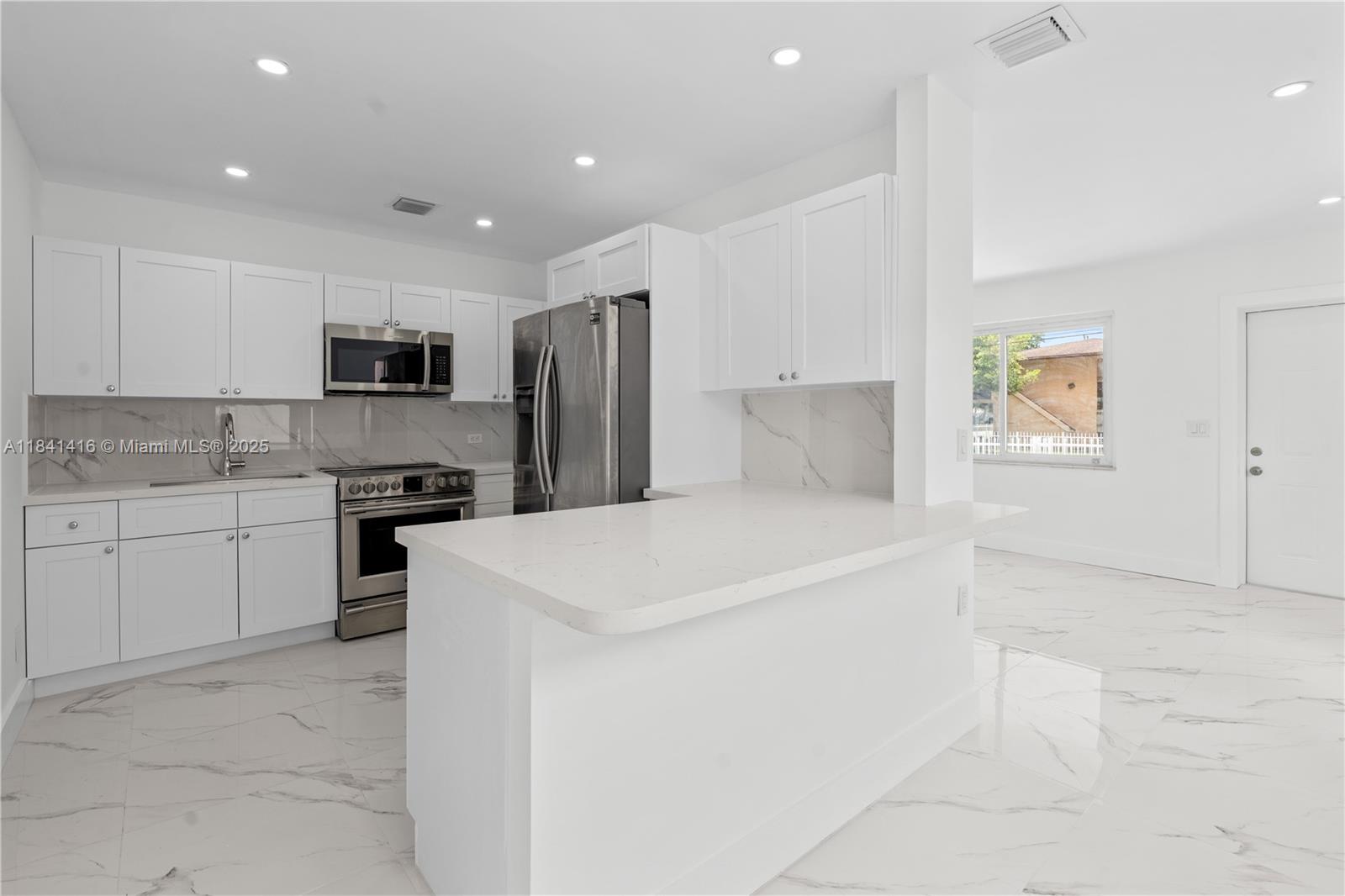 RIDGE CREST - Residential