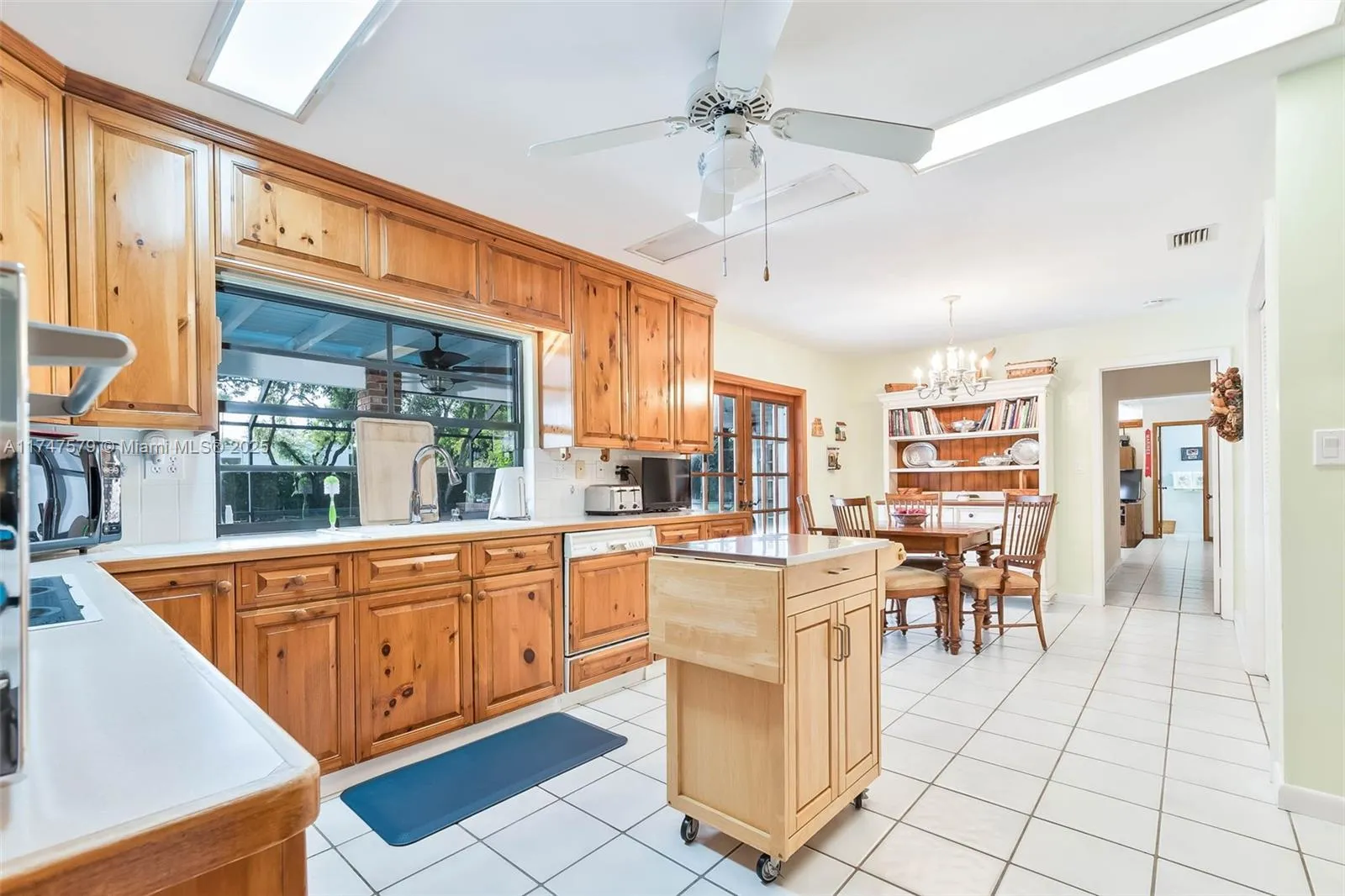 Palmetto Bay, Florida 33157, United States, 4 Bedrooms Bedrooms, ,3 BathroomsBathrooms,Residential,Active,2679