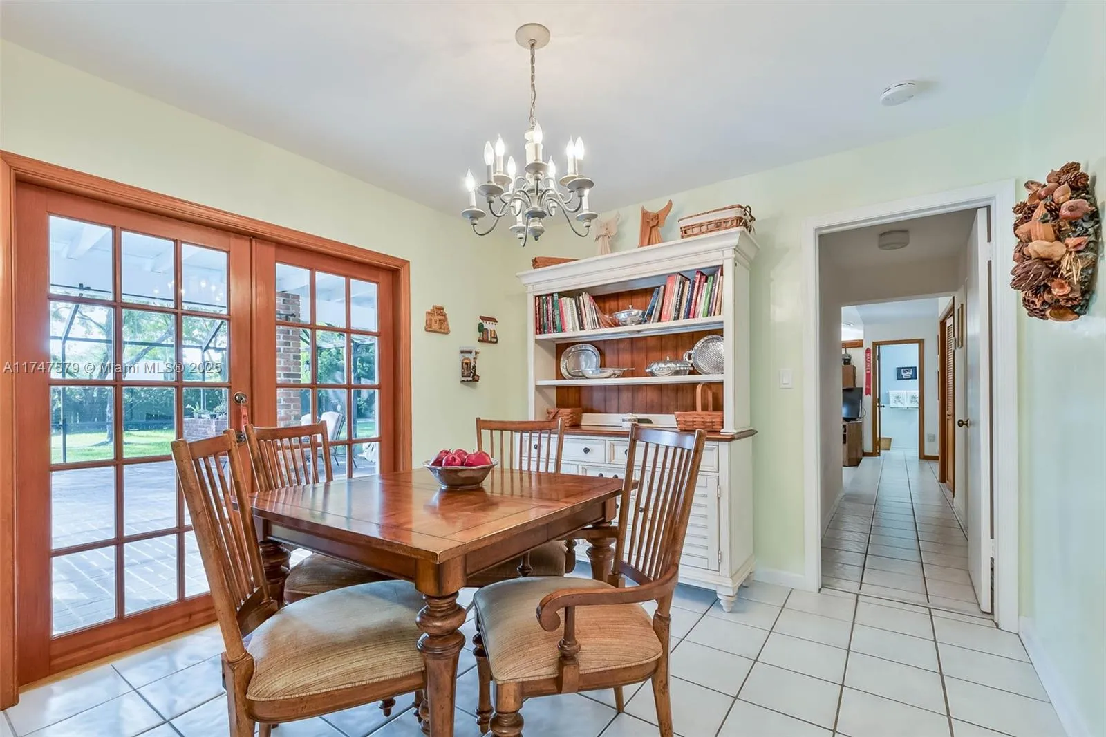 Palmetto Bay, Florida 33157, United States, 4 Bedrooms Bedrooms, ,3 BathroomsBathrooms,Residential,Active,2679