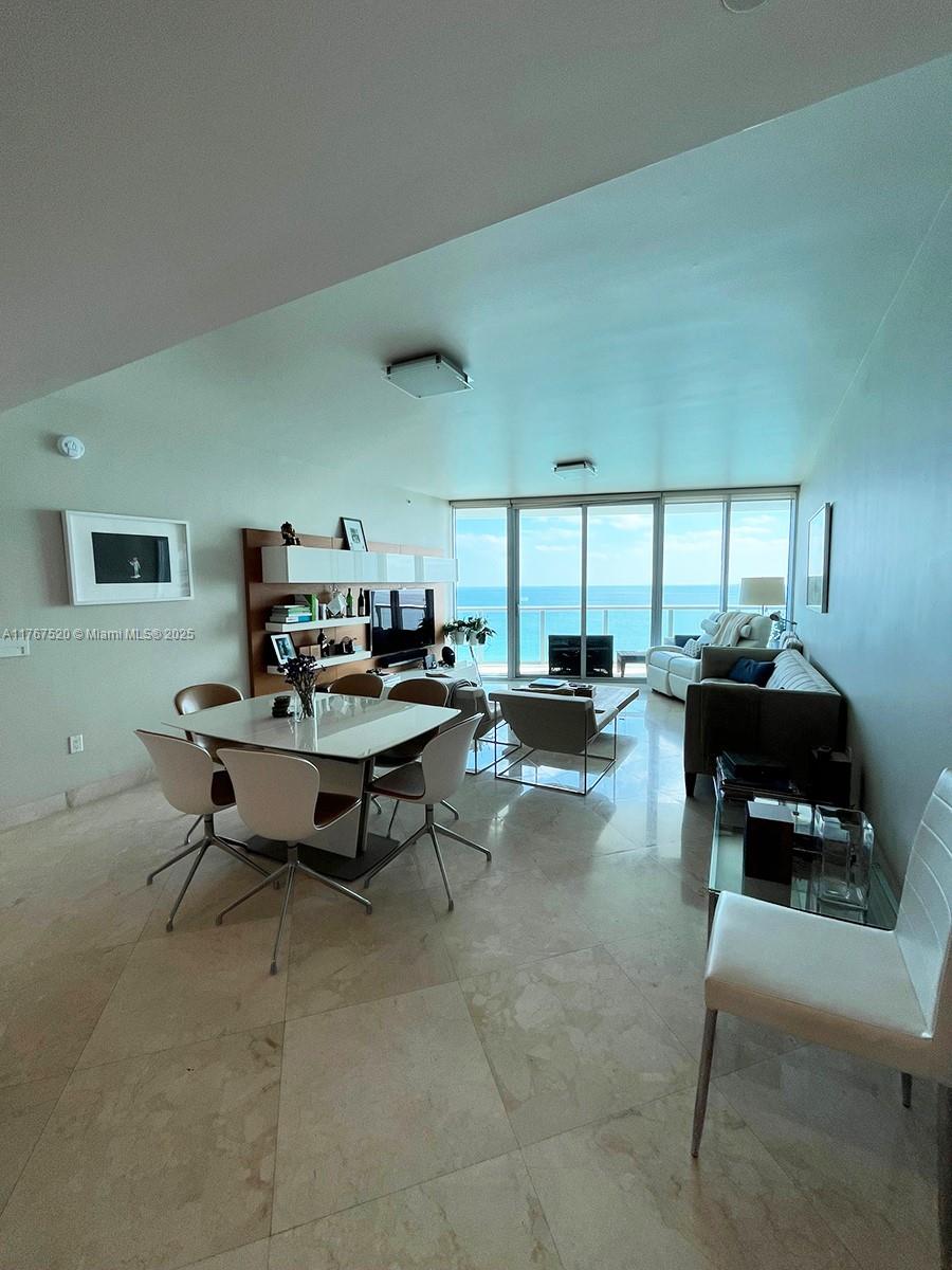 17001 E Collins Ave 1404