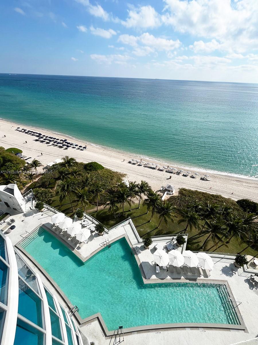 17001 E Collins Ave 1404