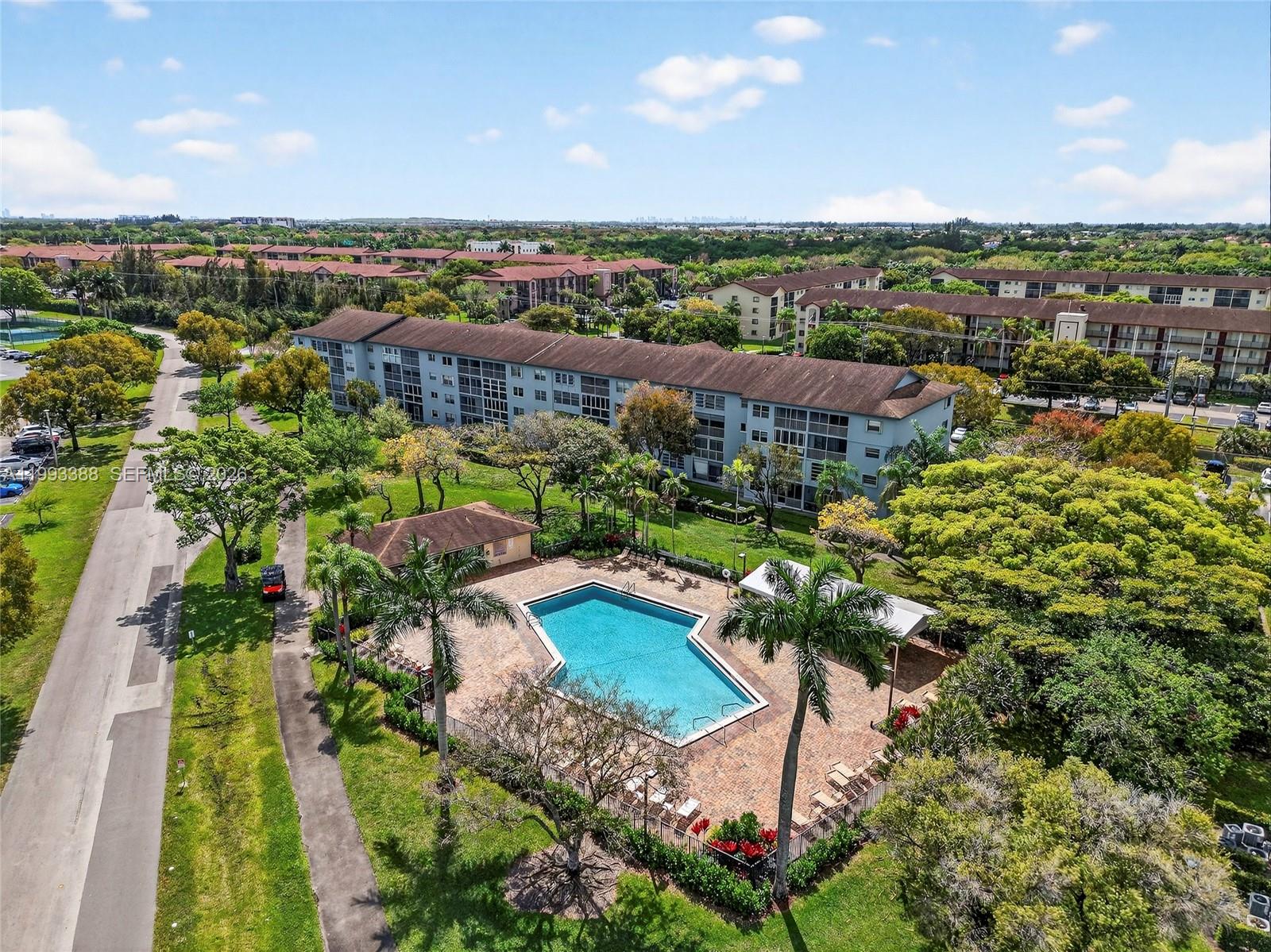 CAMBRIDGE AT CENTURY VILL - Residential