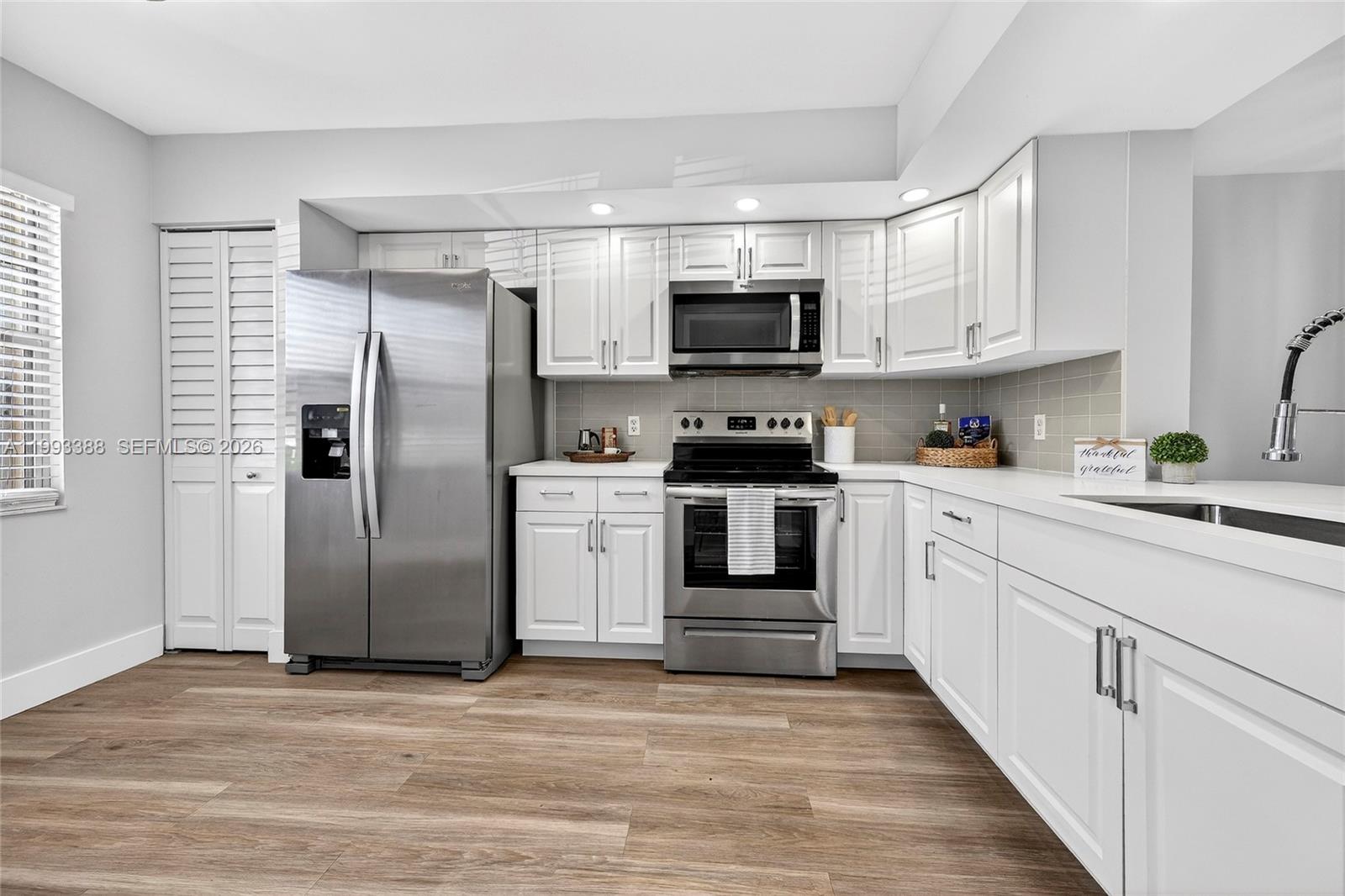 CAMBRIDGE AT CENTURY VILL - Residential