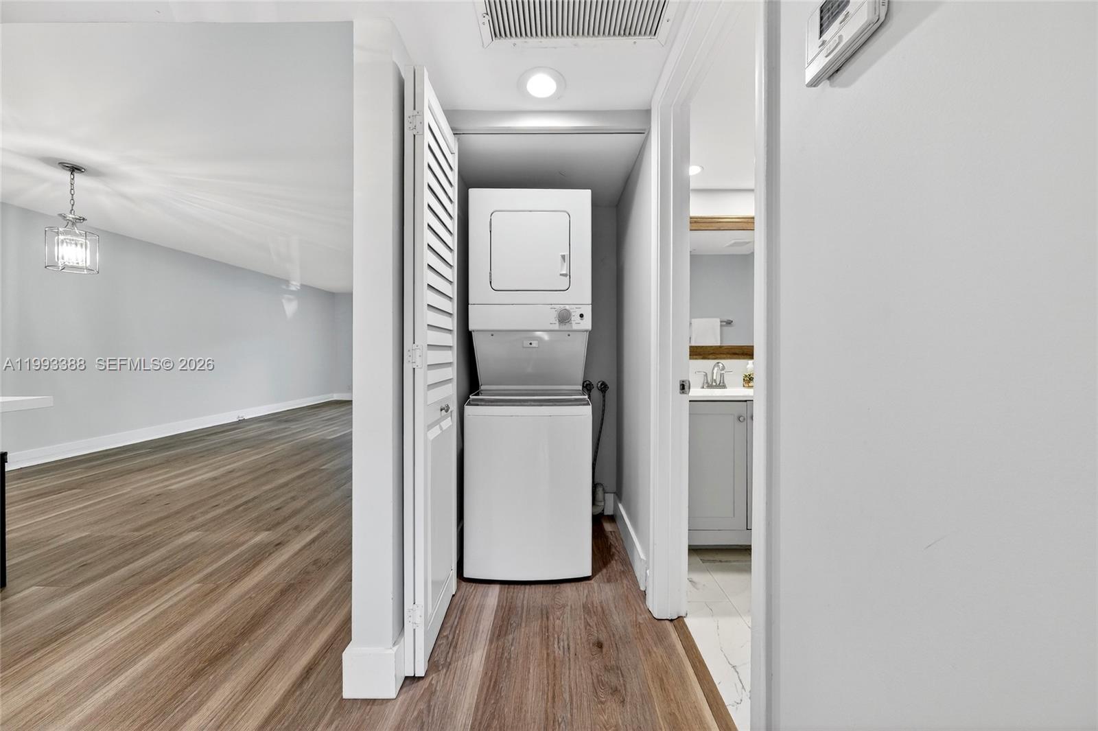 CAMBRIDGE AT CENTURY VILL - Residential