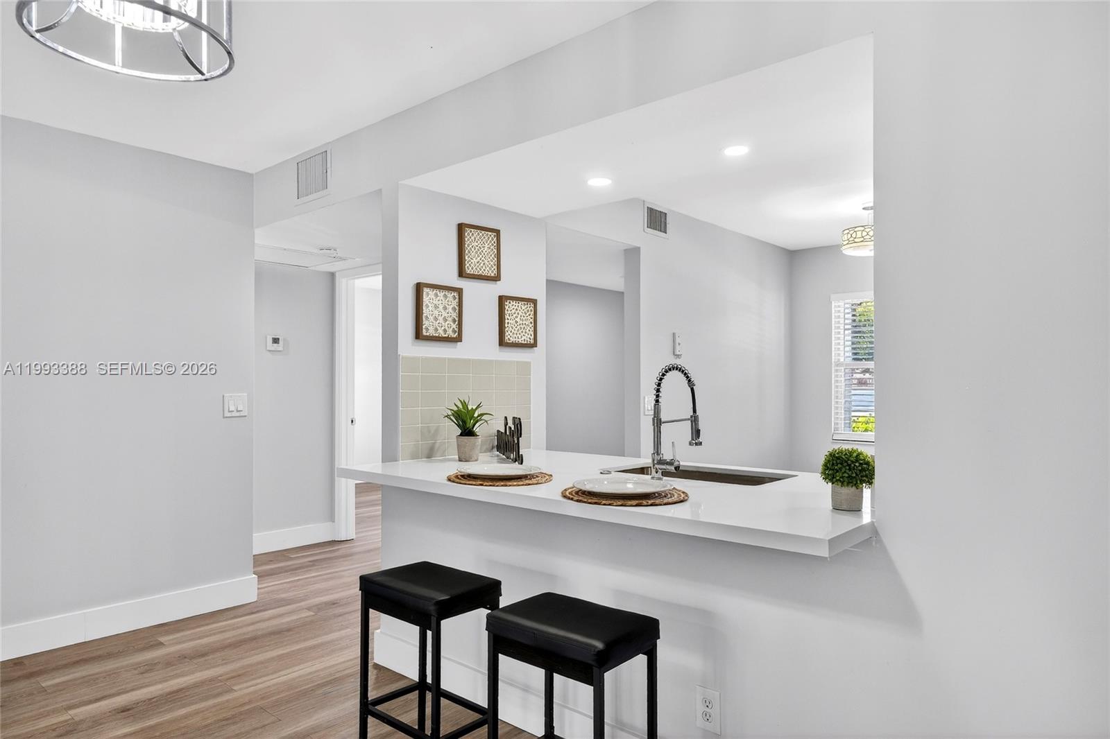 CAMBRIDGE AT CENTURY VILL - Residential