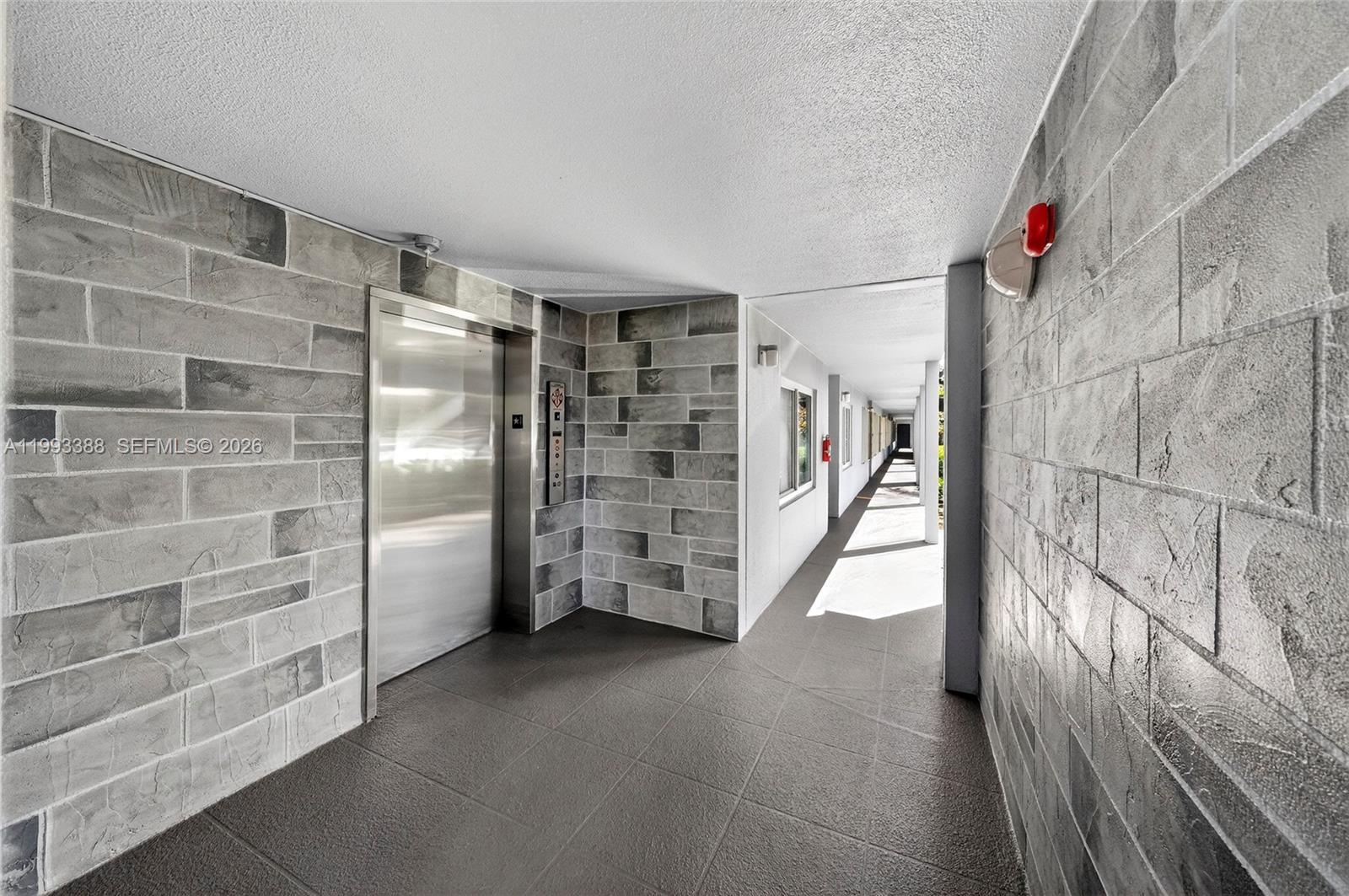 CAMBRIDGE AT CENTURY VILL - Residential