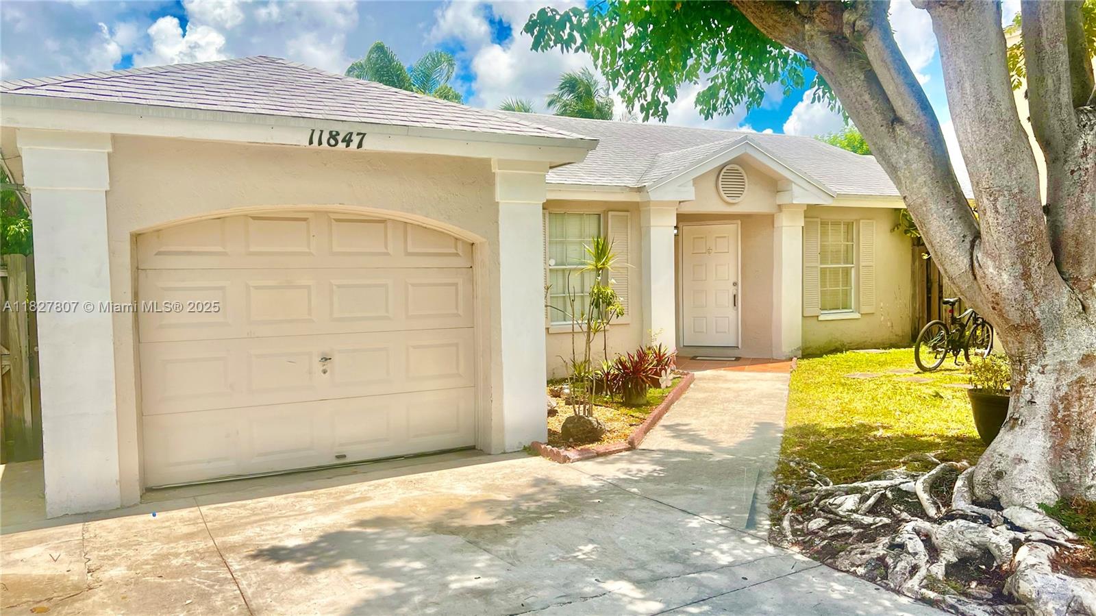 Nestled in the sought-after Amaretto community, this charming single-family home offers a cozy and functional layout featuring 4 bedrooms, 2 full bathrooms, and a 1-car garage. Enjoy comfortable living with spacious interiors, ideal for families or entertaining. Conveniently located near the Florida Turnpike and S.R. 874, and just minutes from shopping centers, restaurants, and schools. The Amaretto neighborhood offers excellent amenities, including a community pool and tennis courts, perfect for relaxation and recreation. A great opportunity to own in a desirable, well-maintained community with low HOA and easy access to everything Miami has to offer.