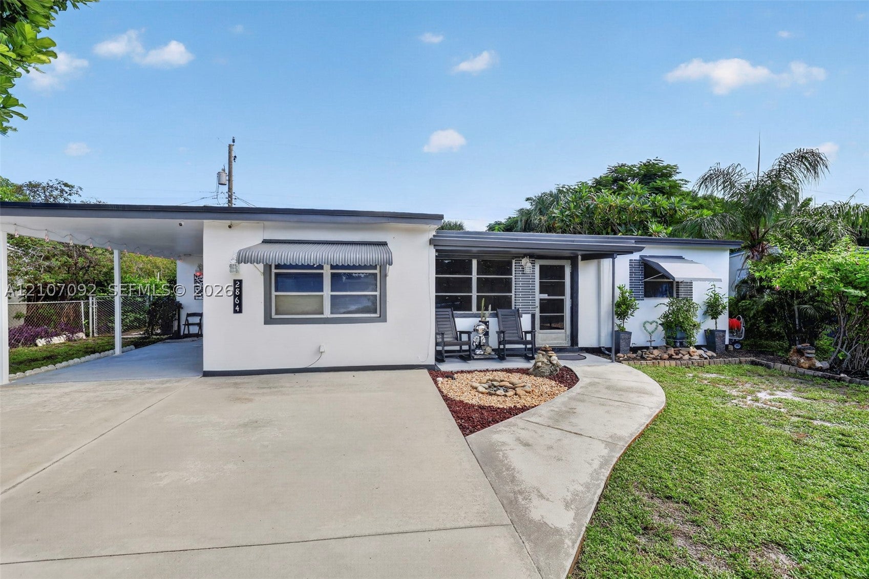 2864 NE 12th Ter