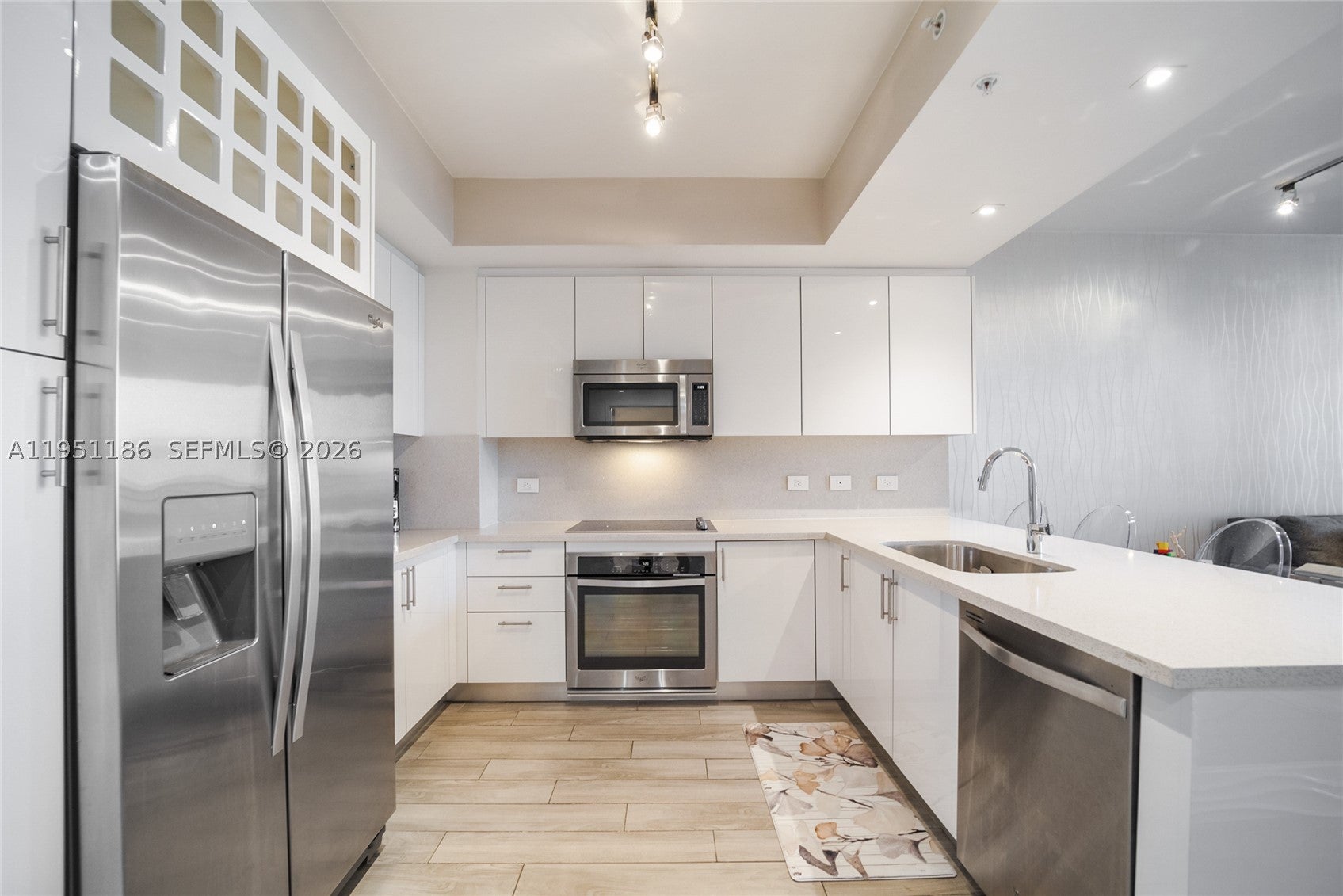 999 SW 1st Ave 1208