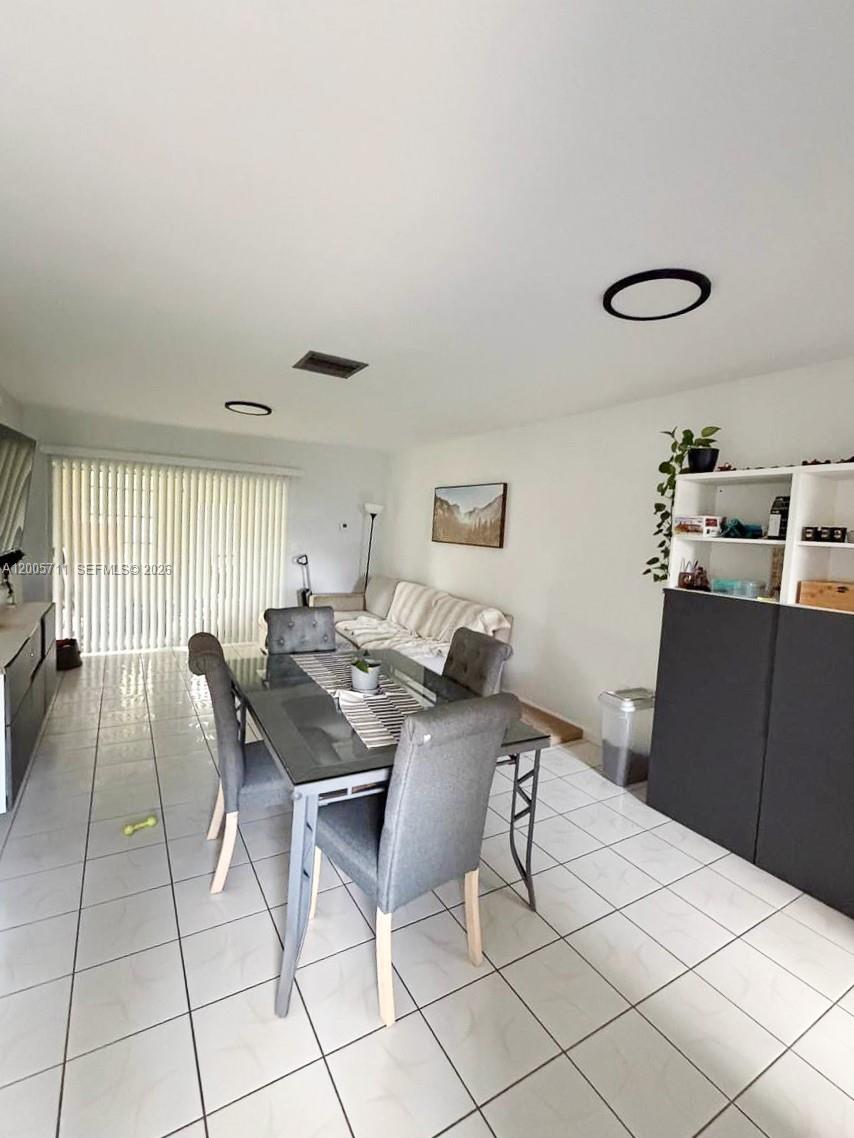 GOLD KEY VILLAS NO 8 COND - Residential Lease
