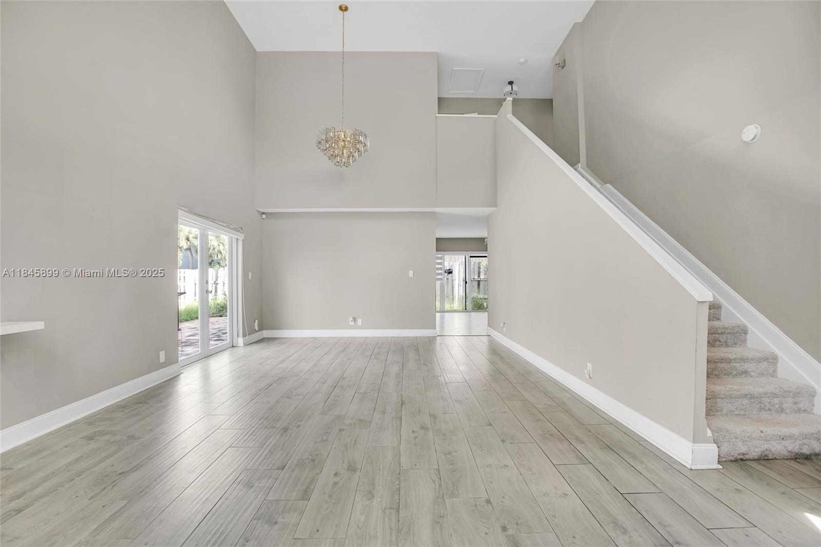 WINSTON PARK SECTION TWO- - Residential Lease