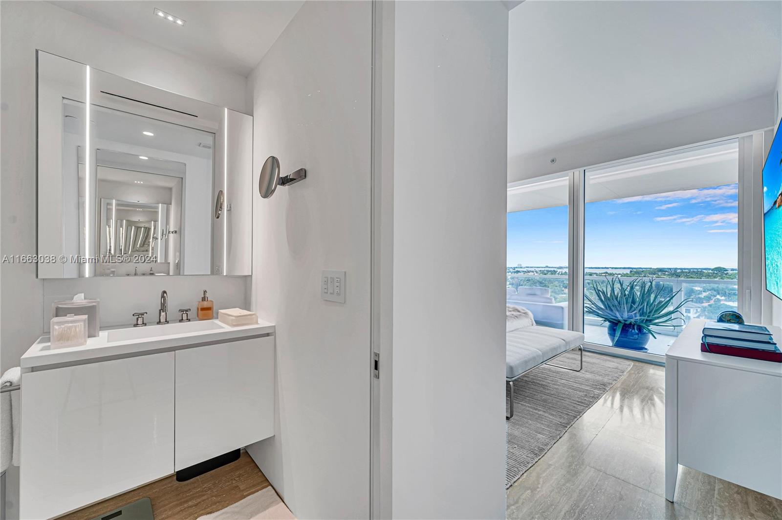 SURF CLUB CONDO - Residential