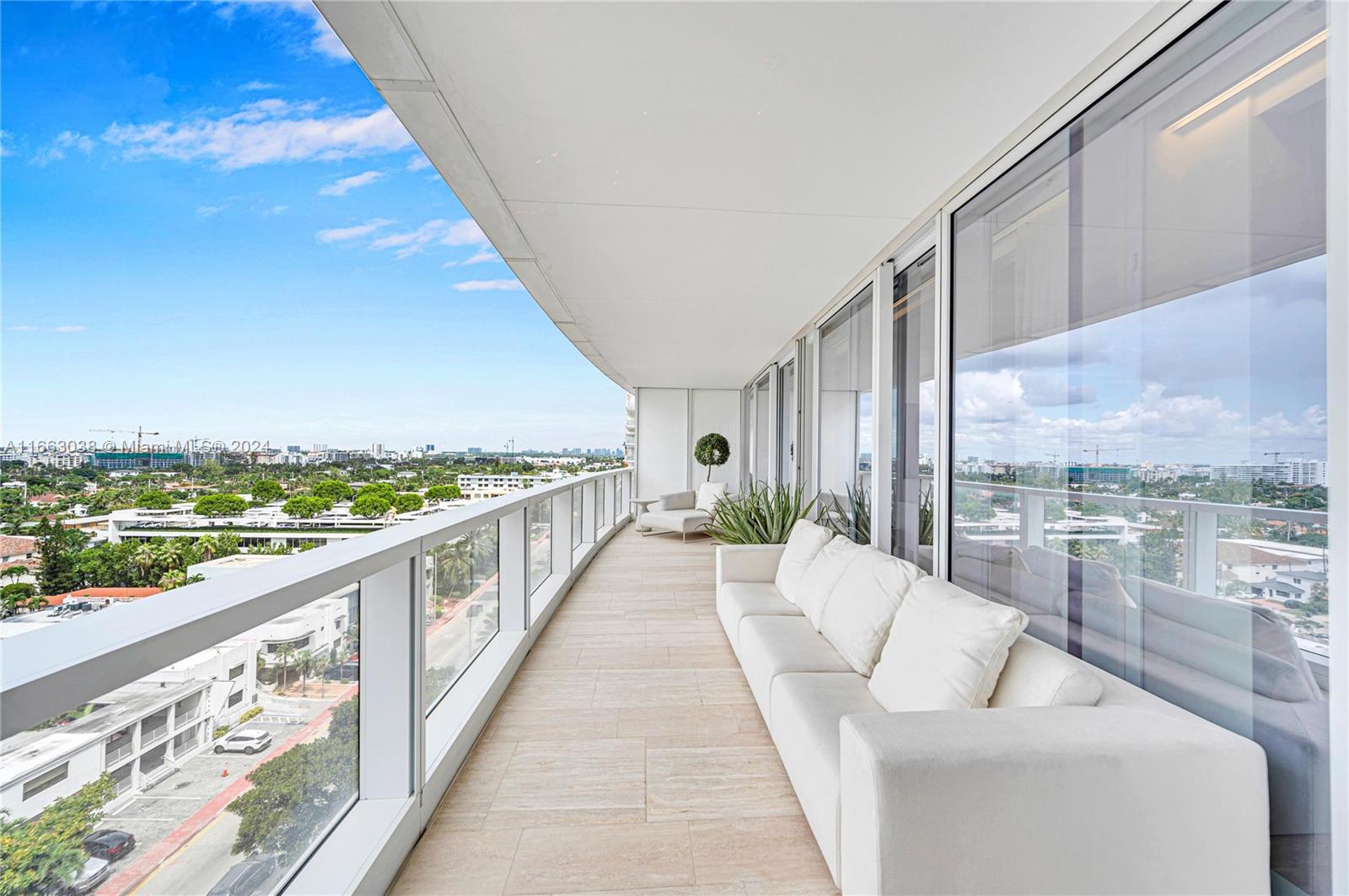 SURF CLUB CONDO - Residential