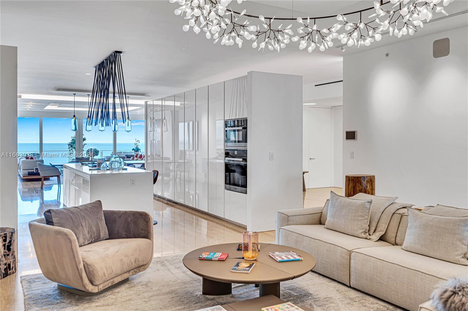 SURF CLUB CONDO - Residential