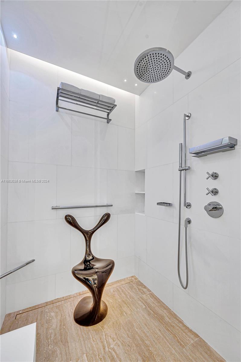 SURF CLUB CONDO - Residential