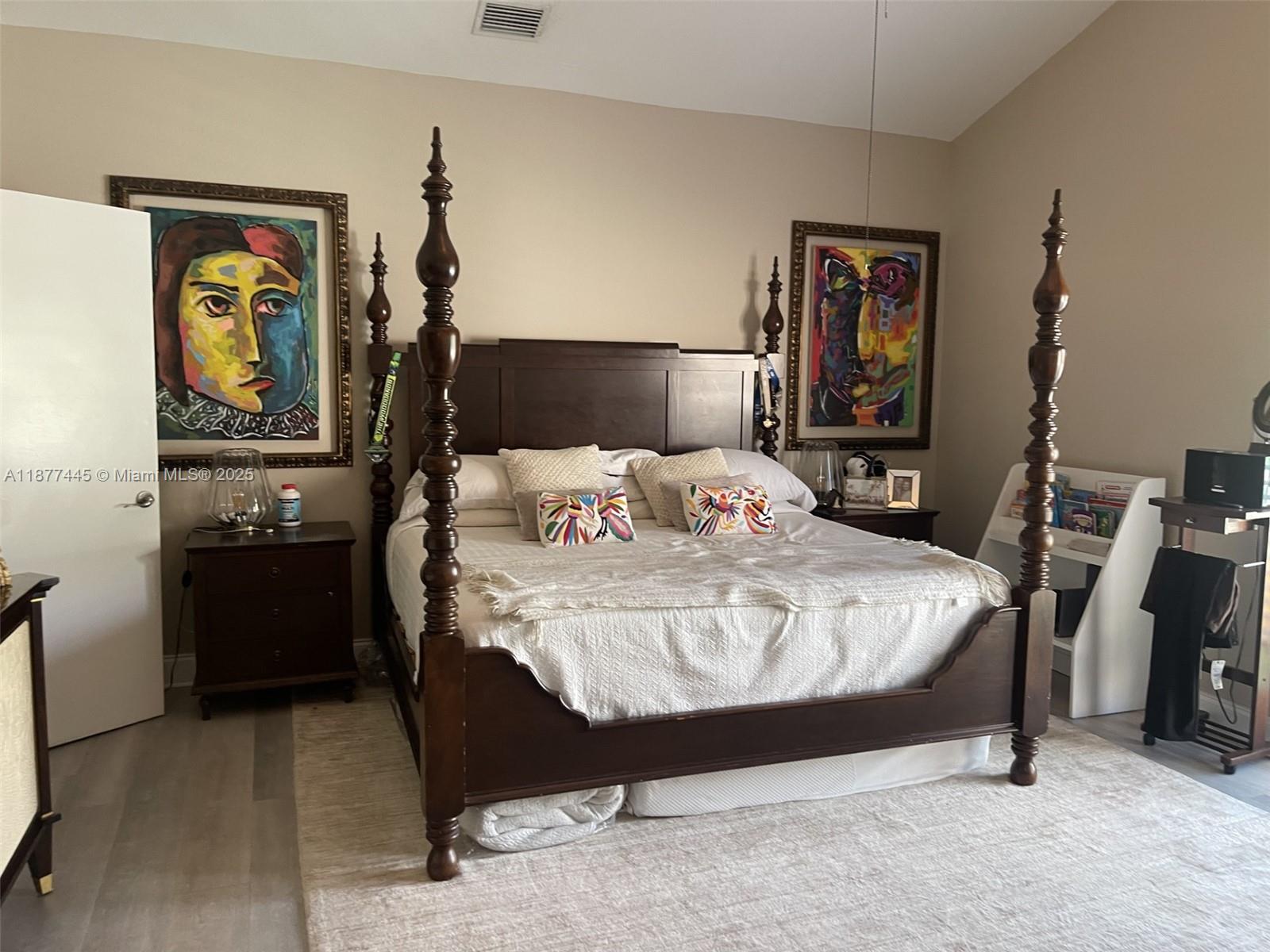 LE PHARE KEY BISCAYNE CON - Residential Lease