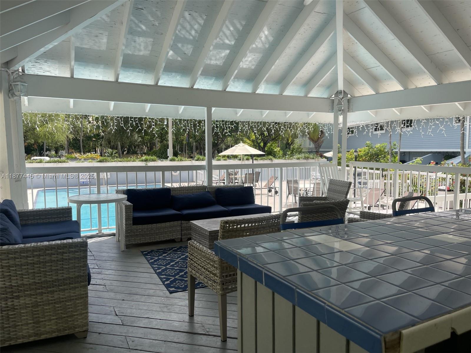 LE PHARE KEY BISCAYNE CON - Residential Lease