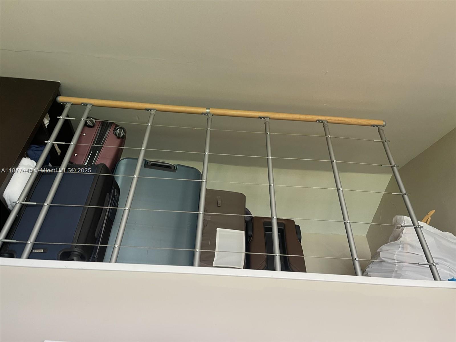 LE PHARE KEY BISCAYNE CON - Residential Lease