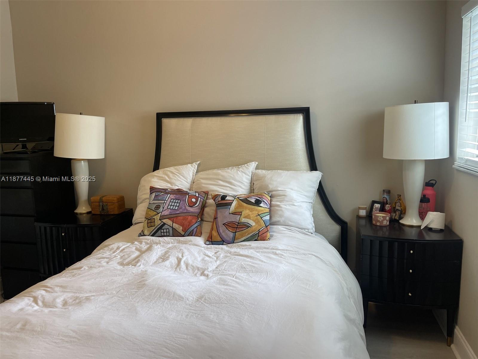 LE PHARE KEY BISCAYNE CON - Residential Lease