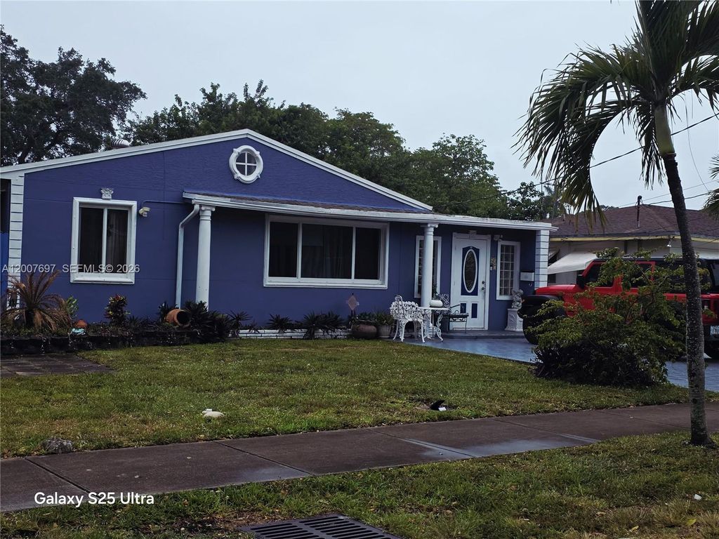 Photo of Hallandale Beach, FL 33009 (MLS # A12007697)