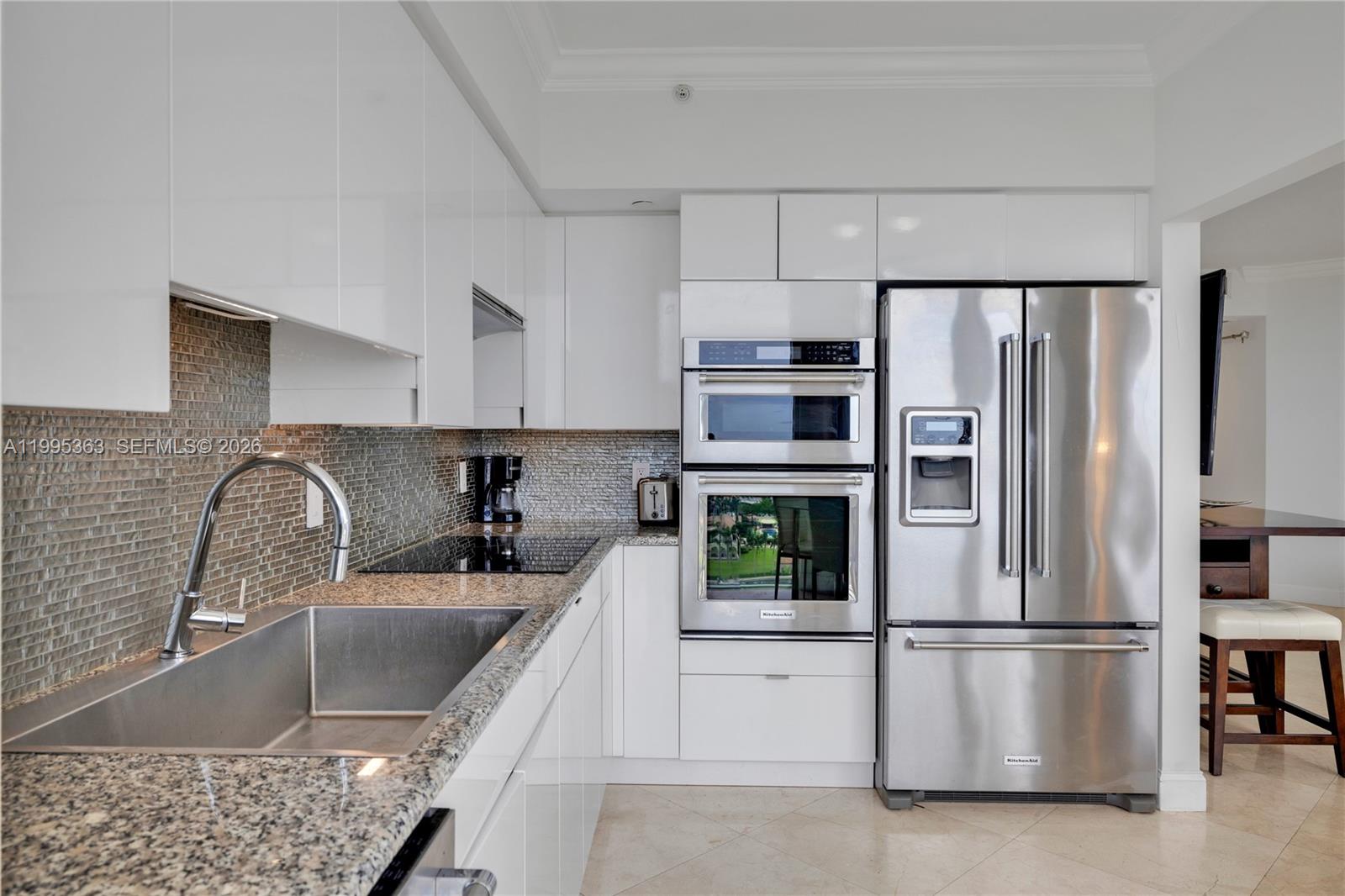 BLUE DIAMOND CONDO - Residential Lease