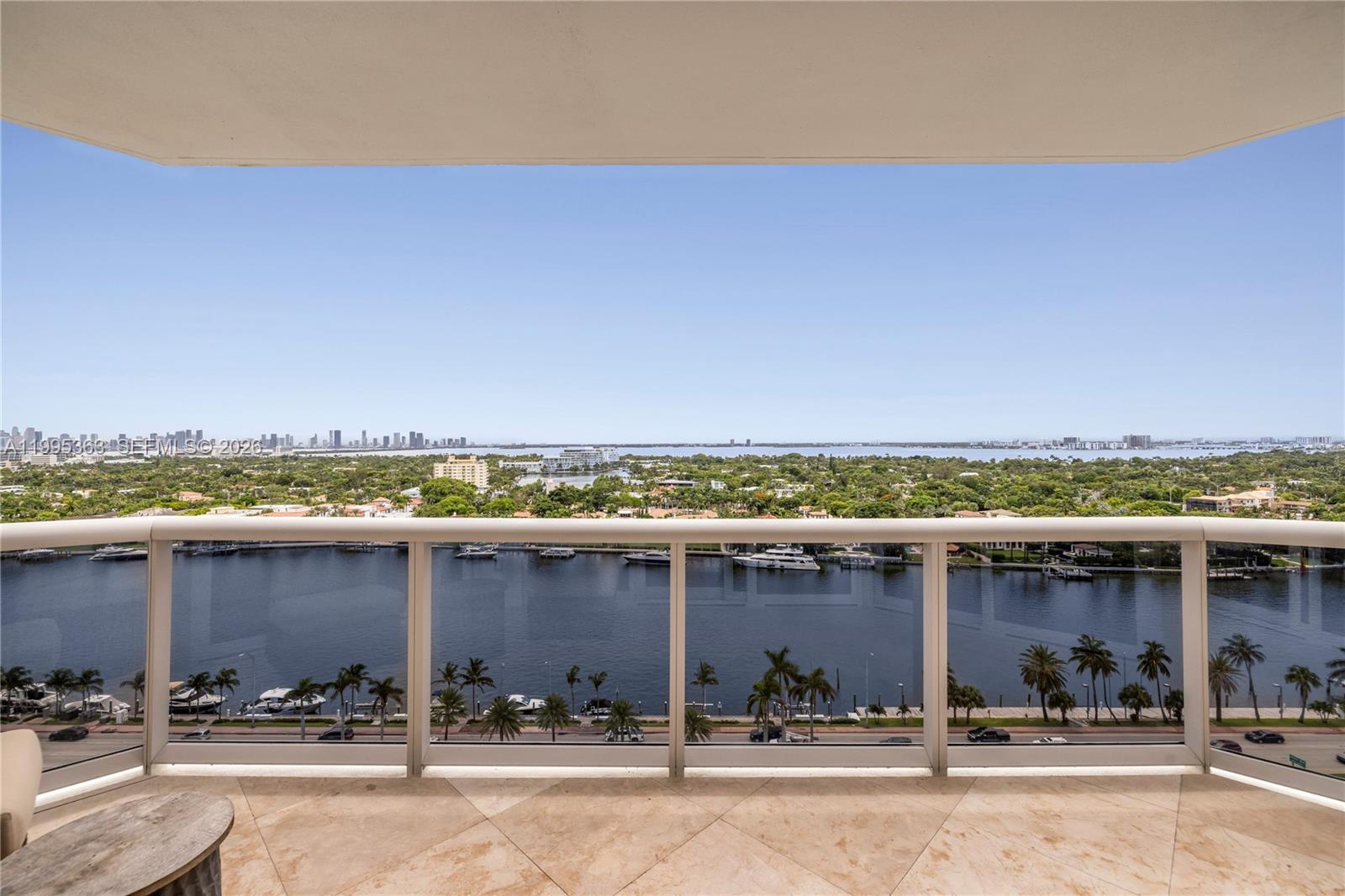 4779 Collins Ave 1706