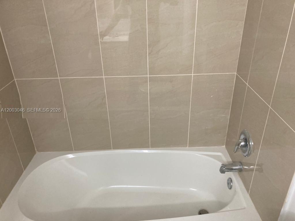 GRAND ISLES CONDO - Residential