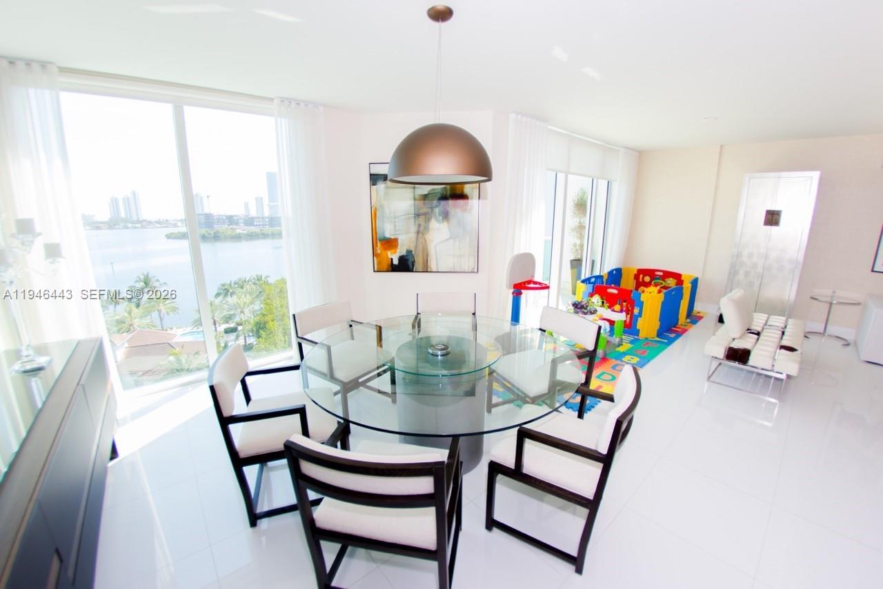 THE PENINSULA II CONDO - Residential